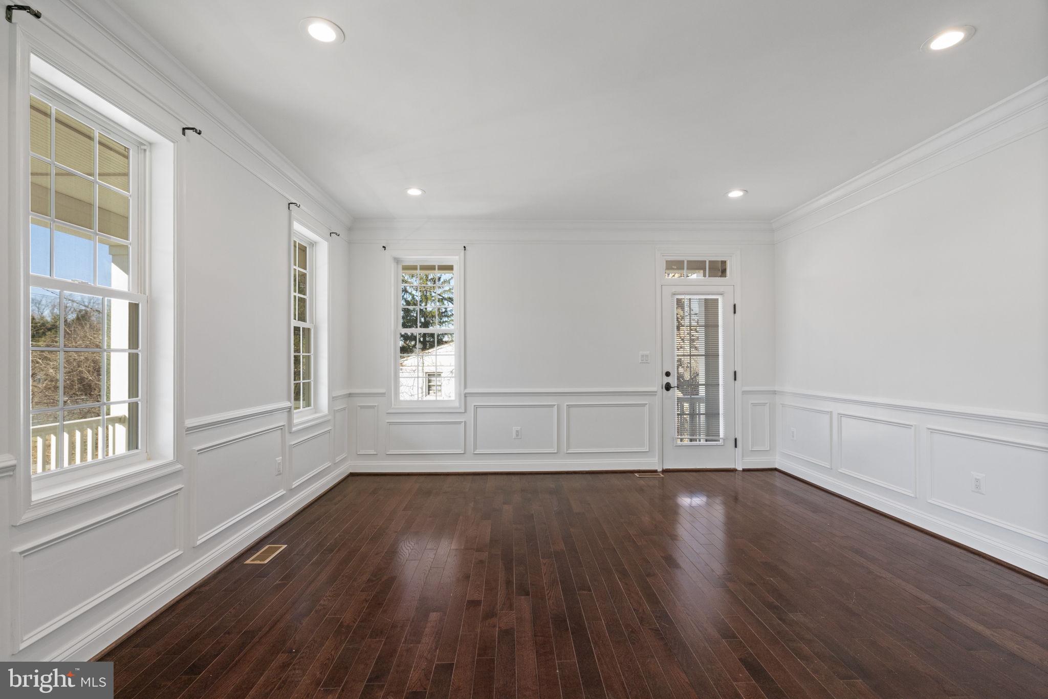 WILLOW SPRING - Residential