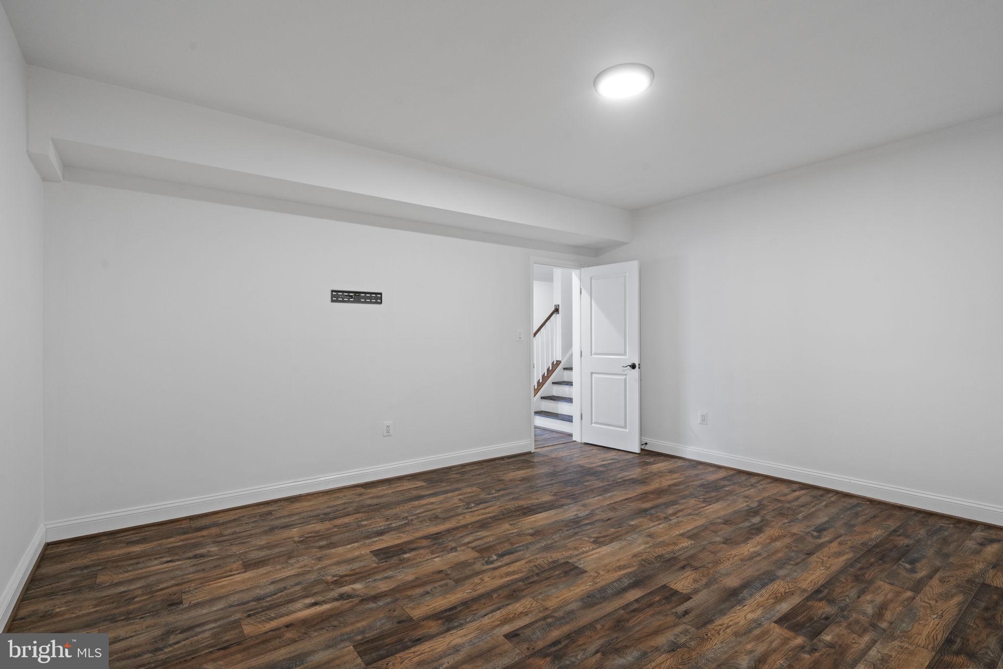 WILLOW SPRING - Residential