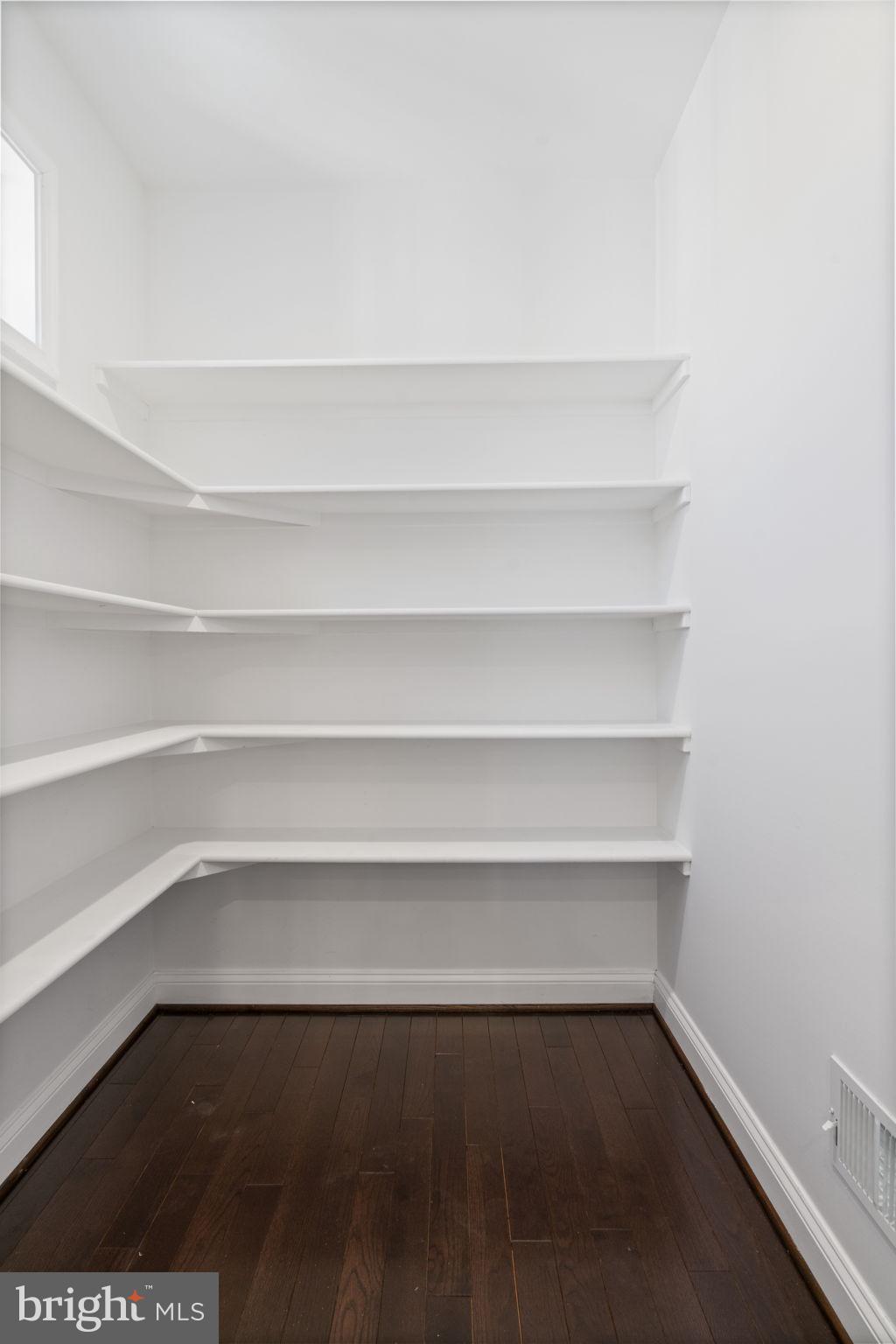 WILLOW SPRING - Residential