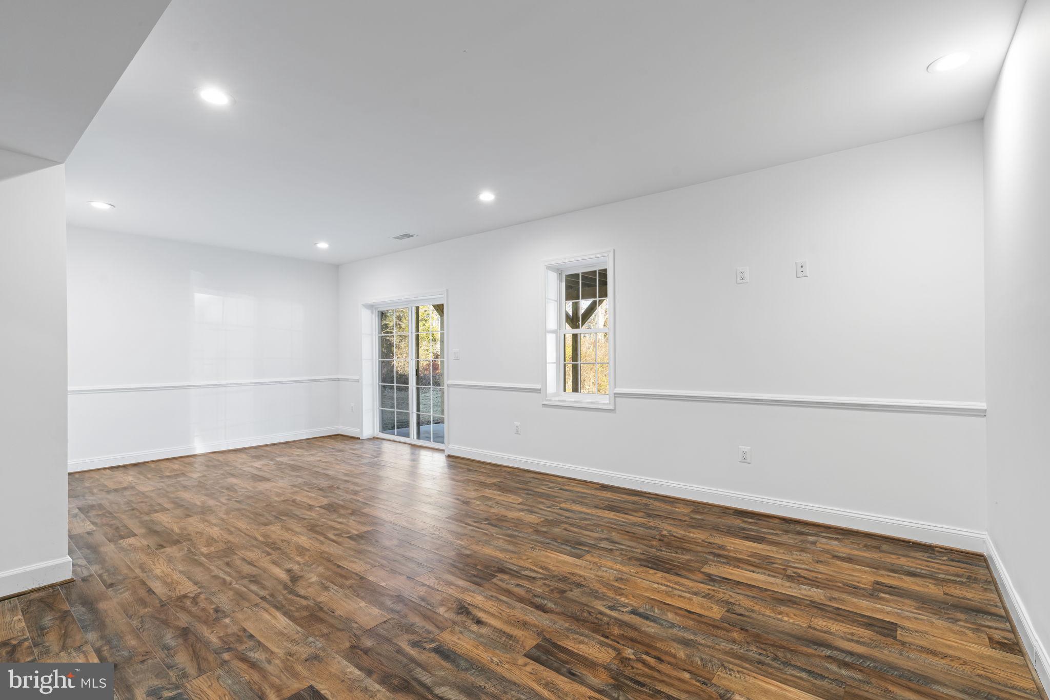 WILLOW SPRING - Residential