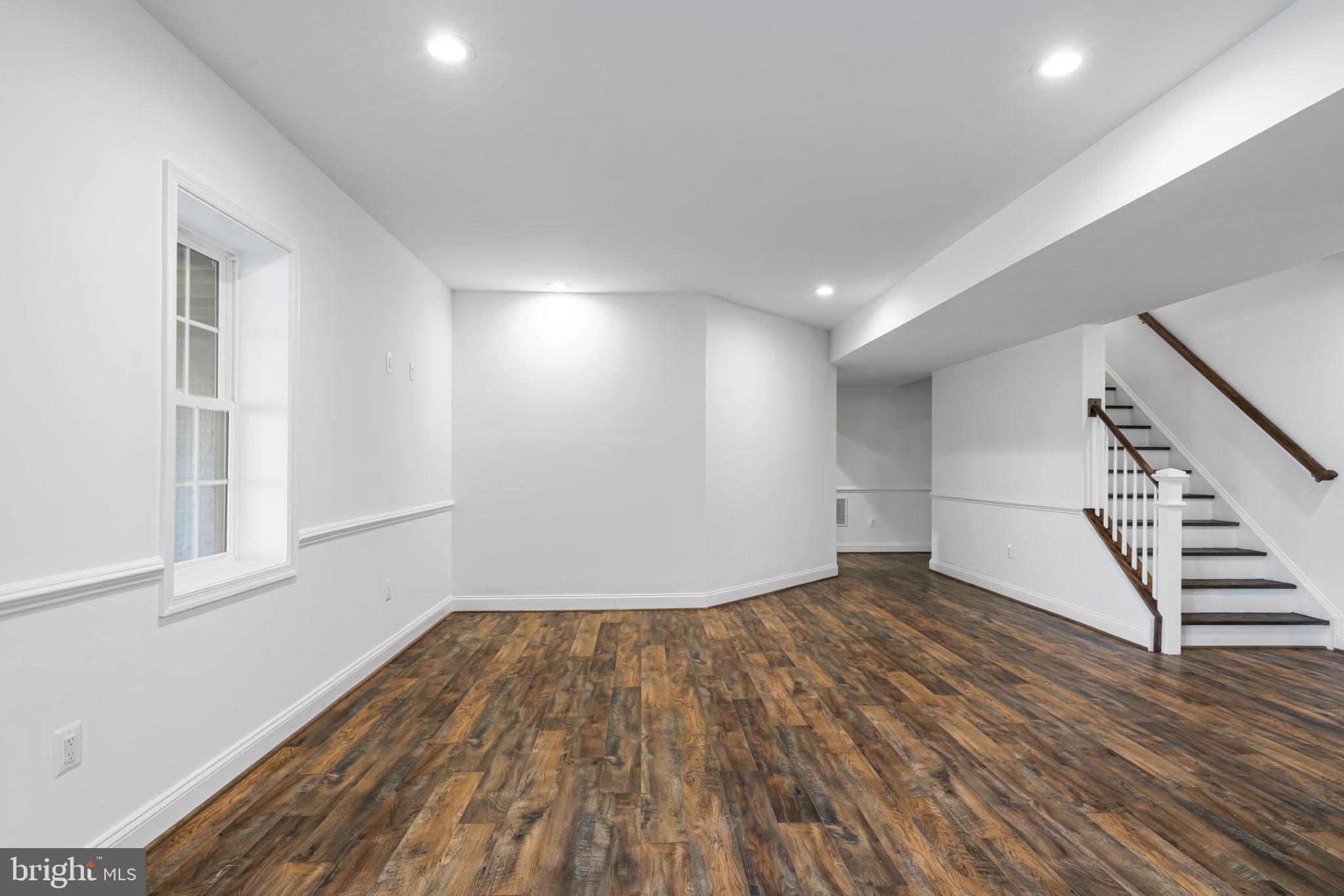 WILLOW SPRING - Residential