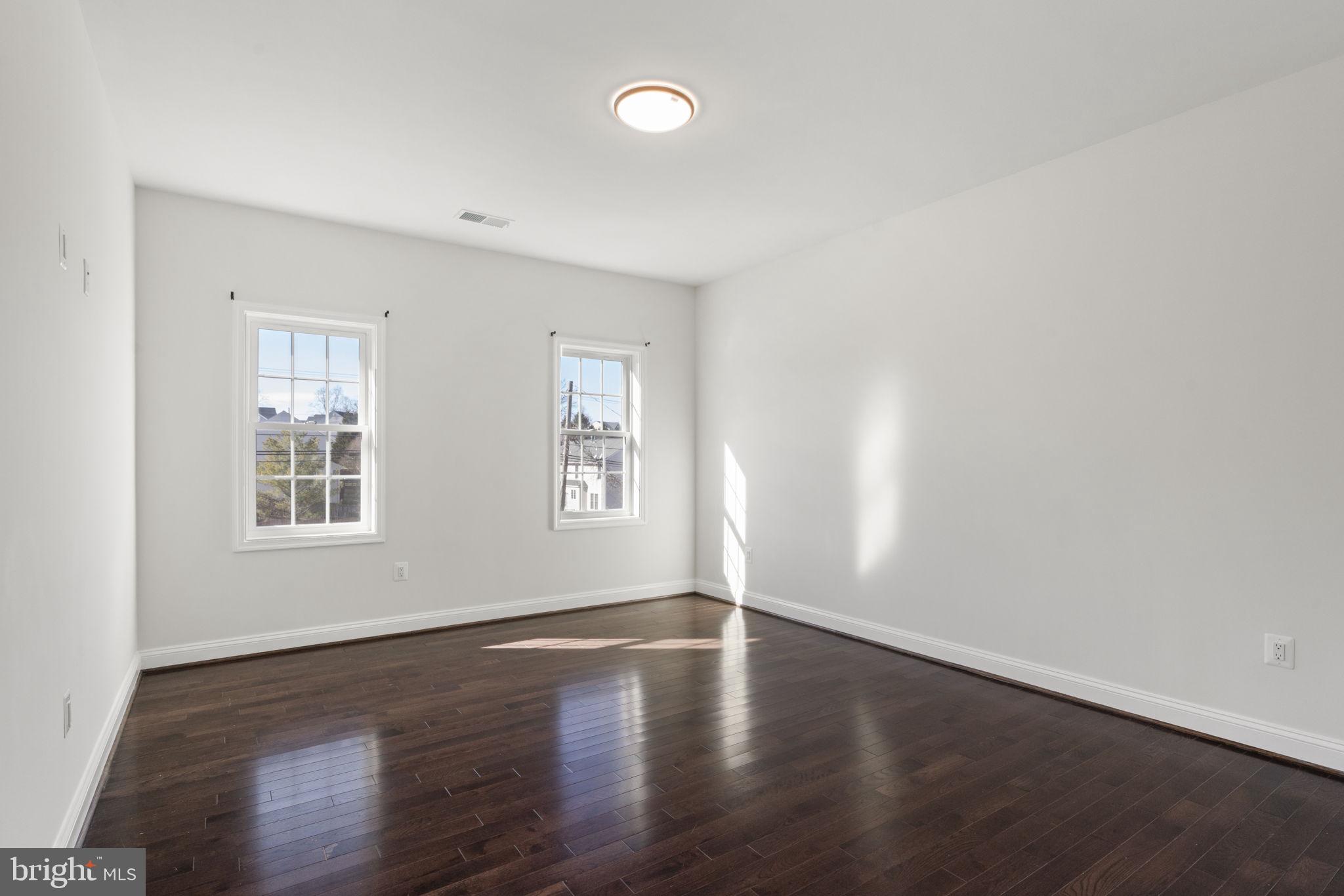 WILLOW SPRING - Residential