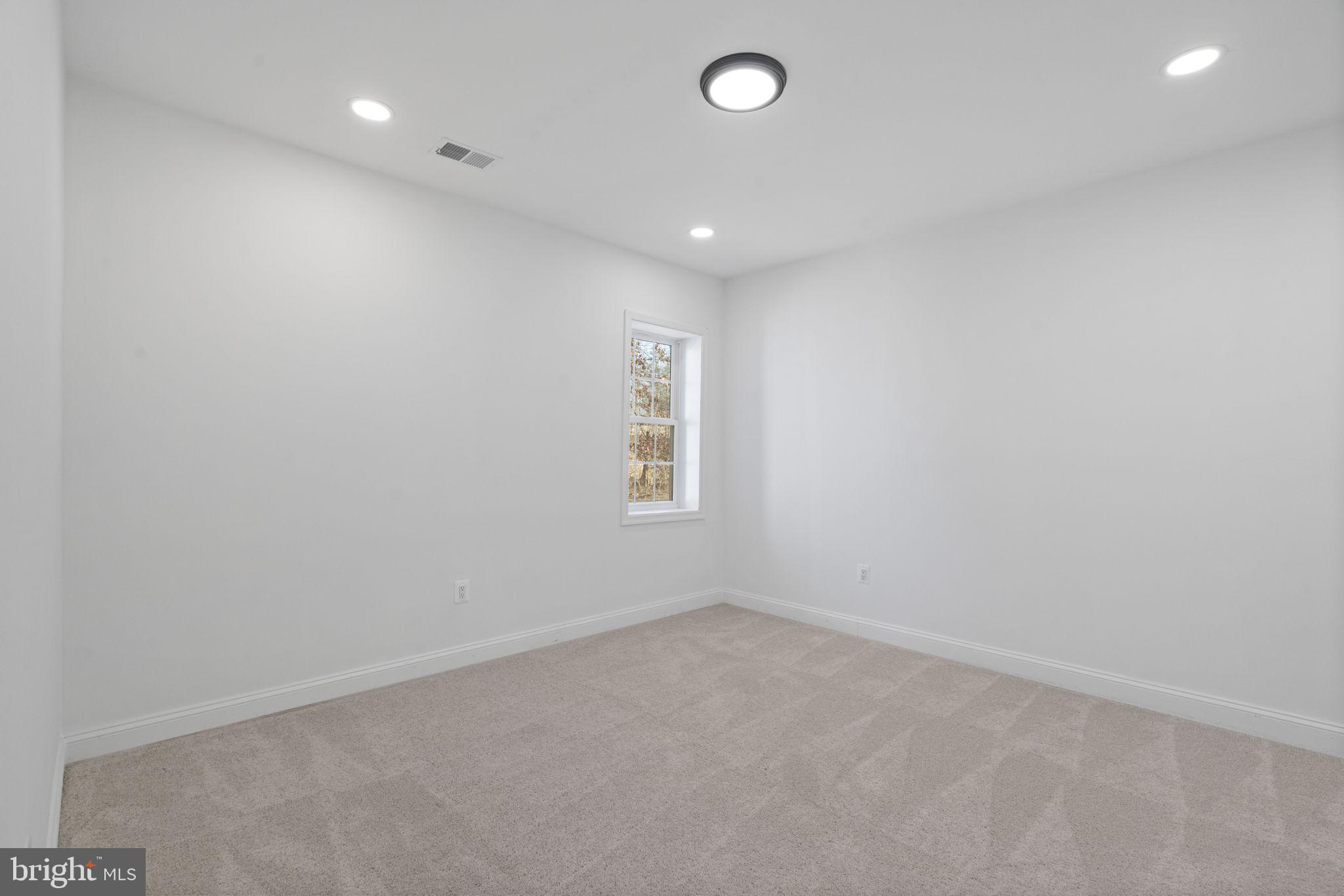 WILLOW SPRING - Residential