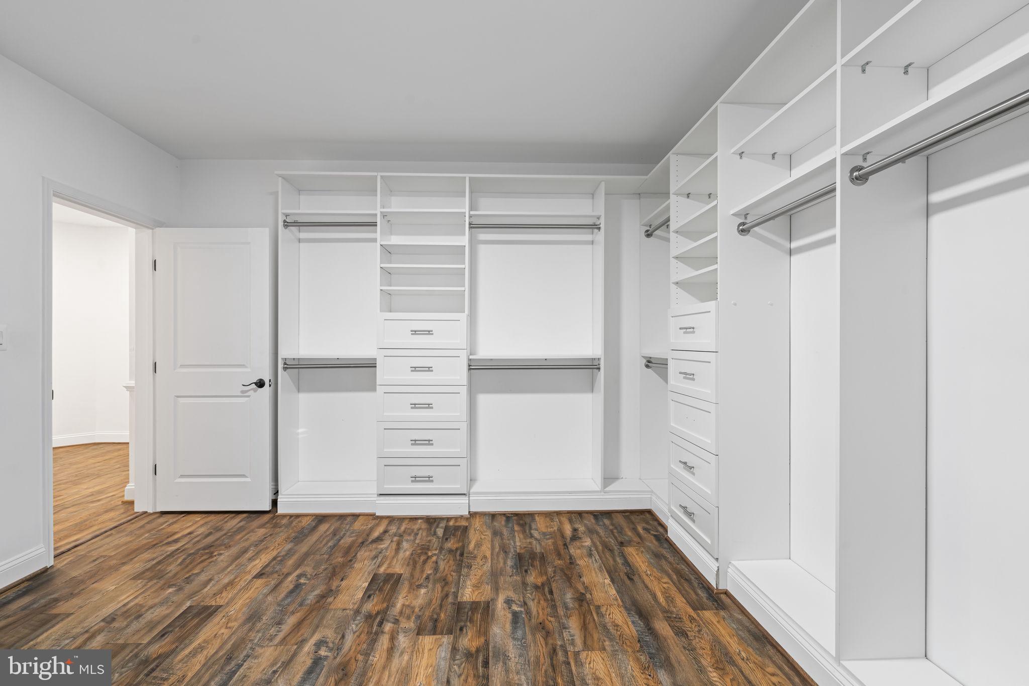 WILLOW SPRING - Residential