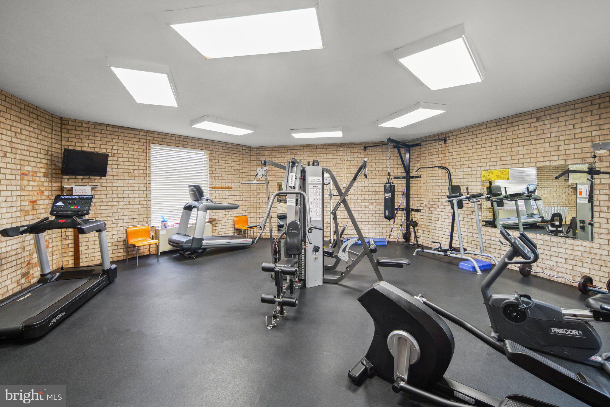 HUNTING RIDGE CONDOMINIUM - Residential