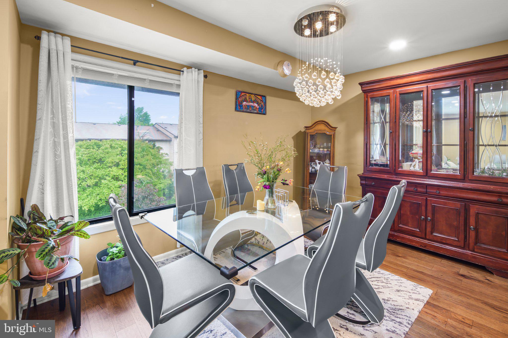 HUNTING RIDGE CONDOMINIUM - Residential