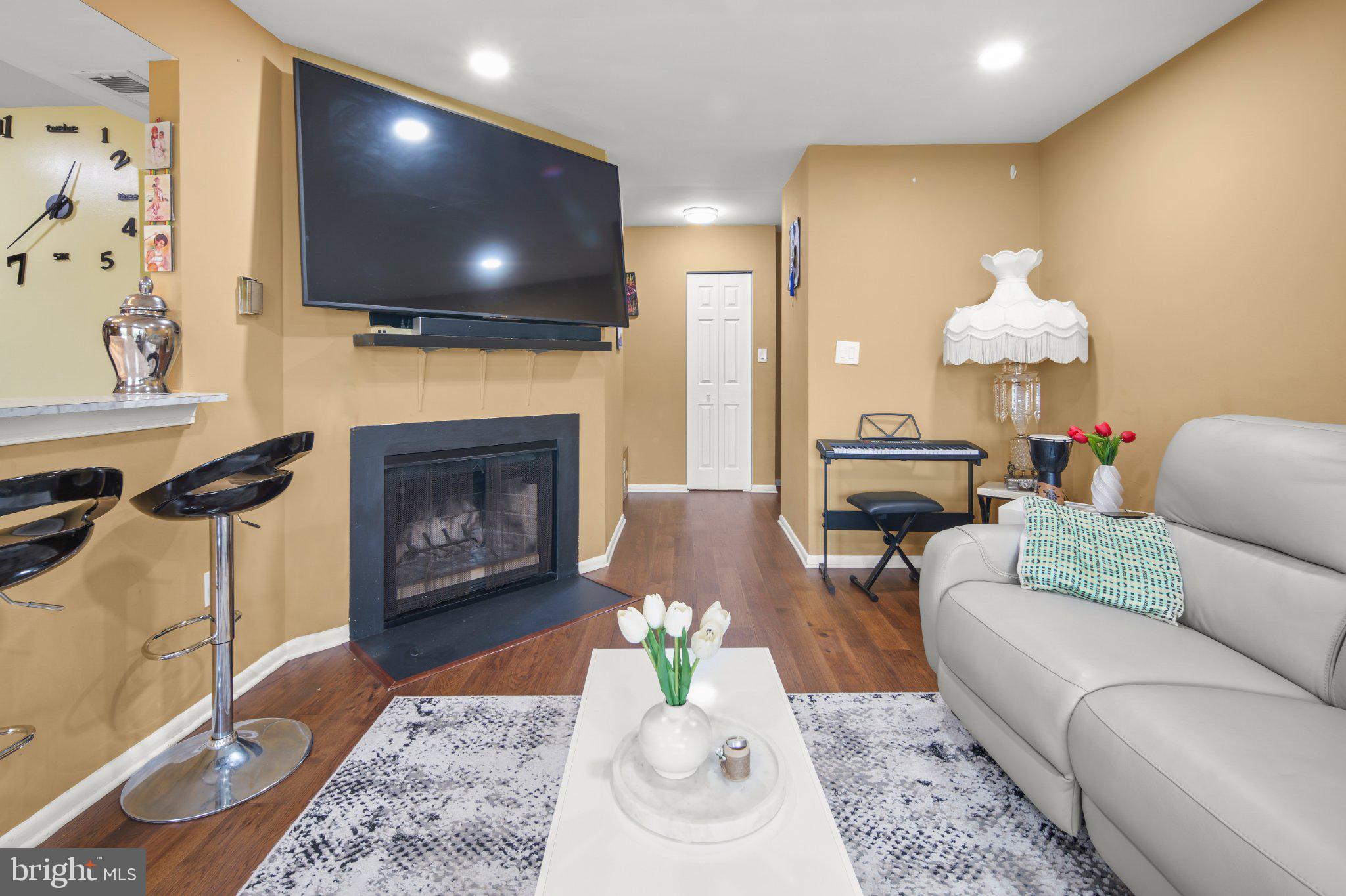 6946 HANOVER PARKWAY 301