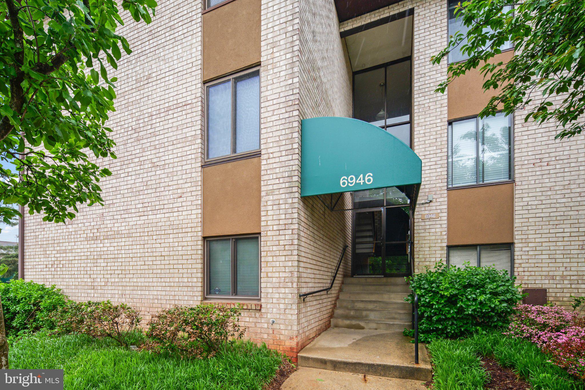 HUNTING RIDGE CONDOMINIUM - Residential