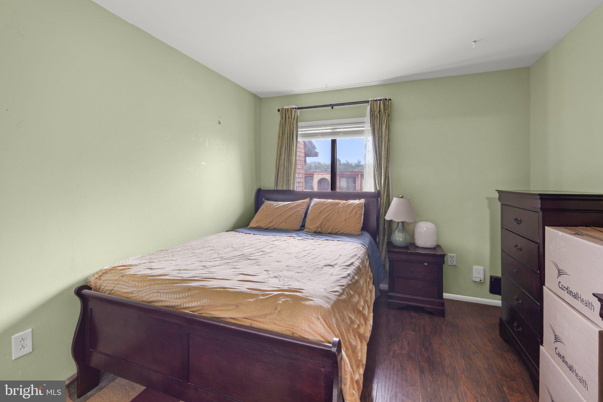 HUNTING RIDGE CONDOMINIUM - Residential