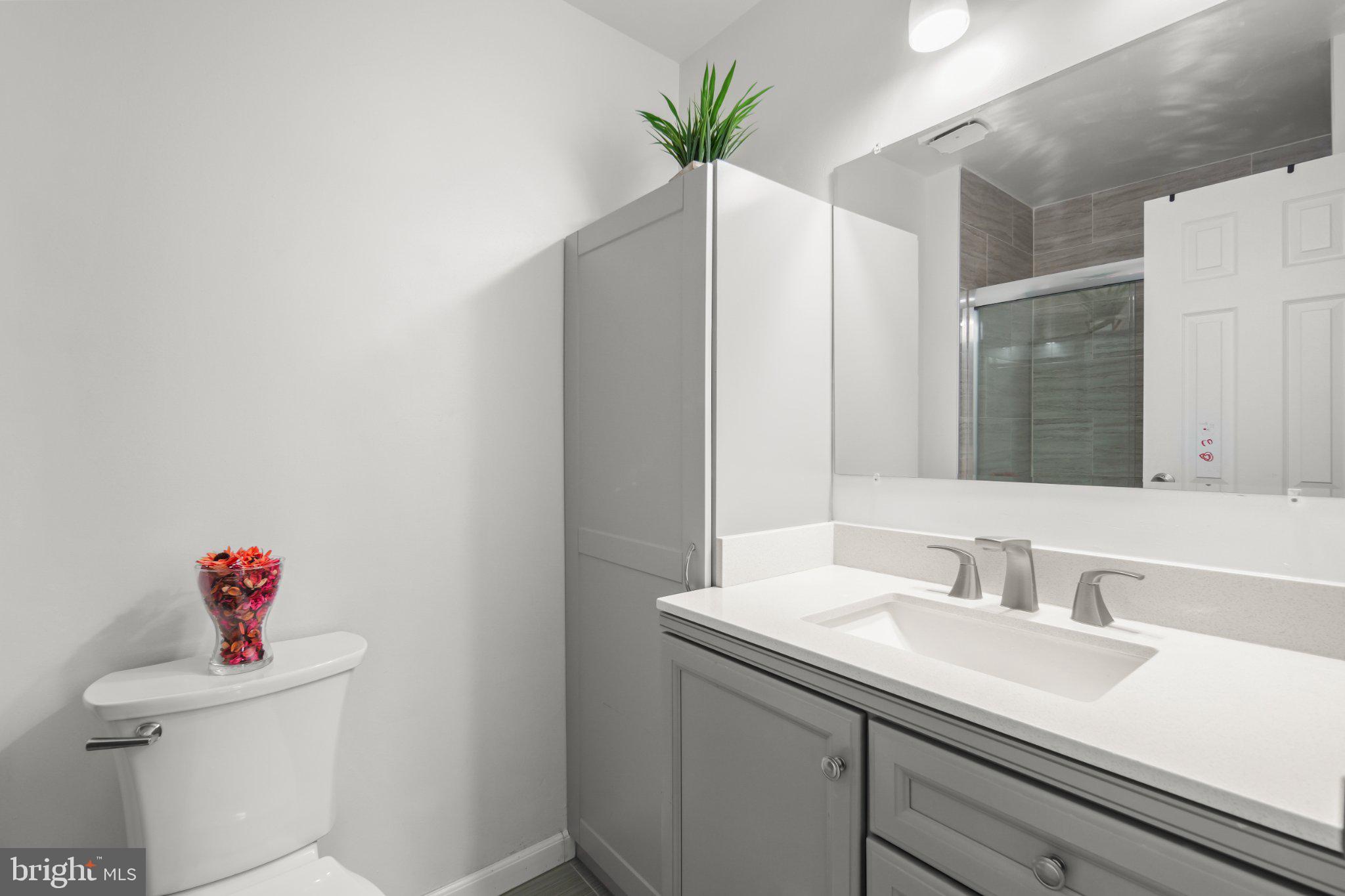 HUNTING RIDGE CONDOMINIUM - Residential
