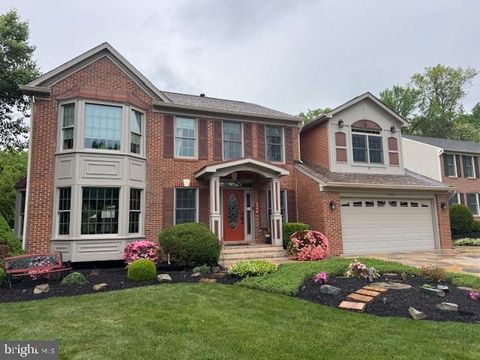 Photo of 2304 Lakeshire Drive, ALEXANDRIA, VA 22308 (MLS # VAFX2306380)