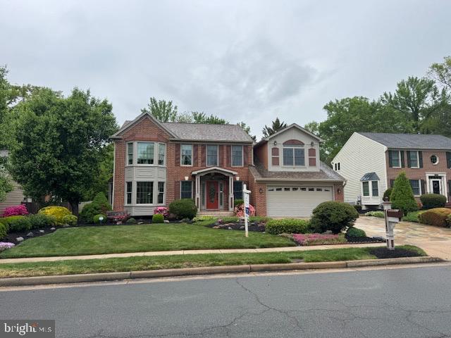 2304 LAKESHIRE DRIVE