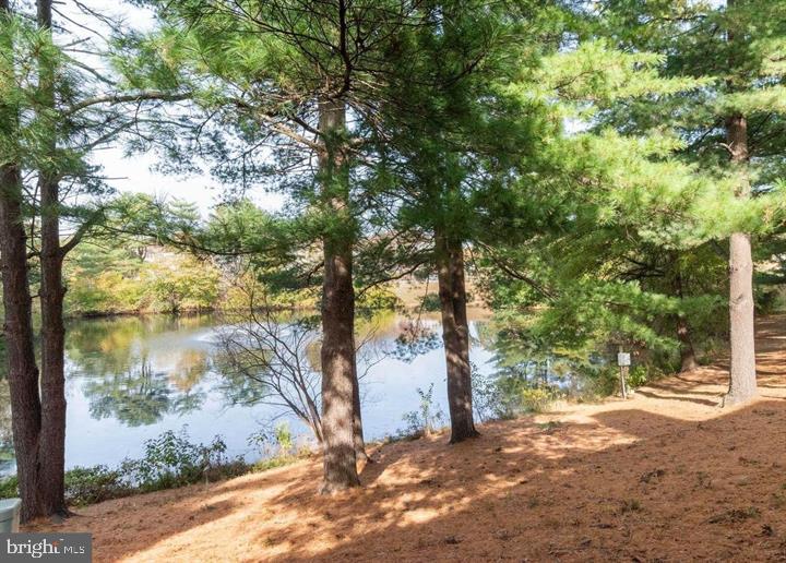 CROFTON MEWS - Residential Lease