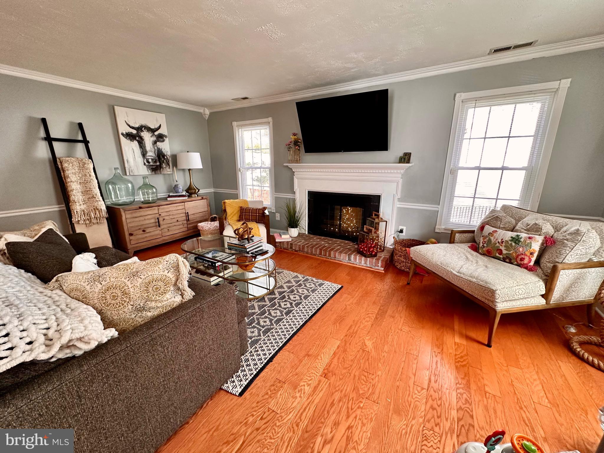 CROFTON MEWS - Residential Lease