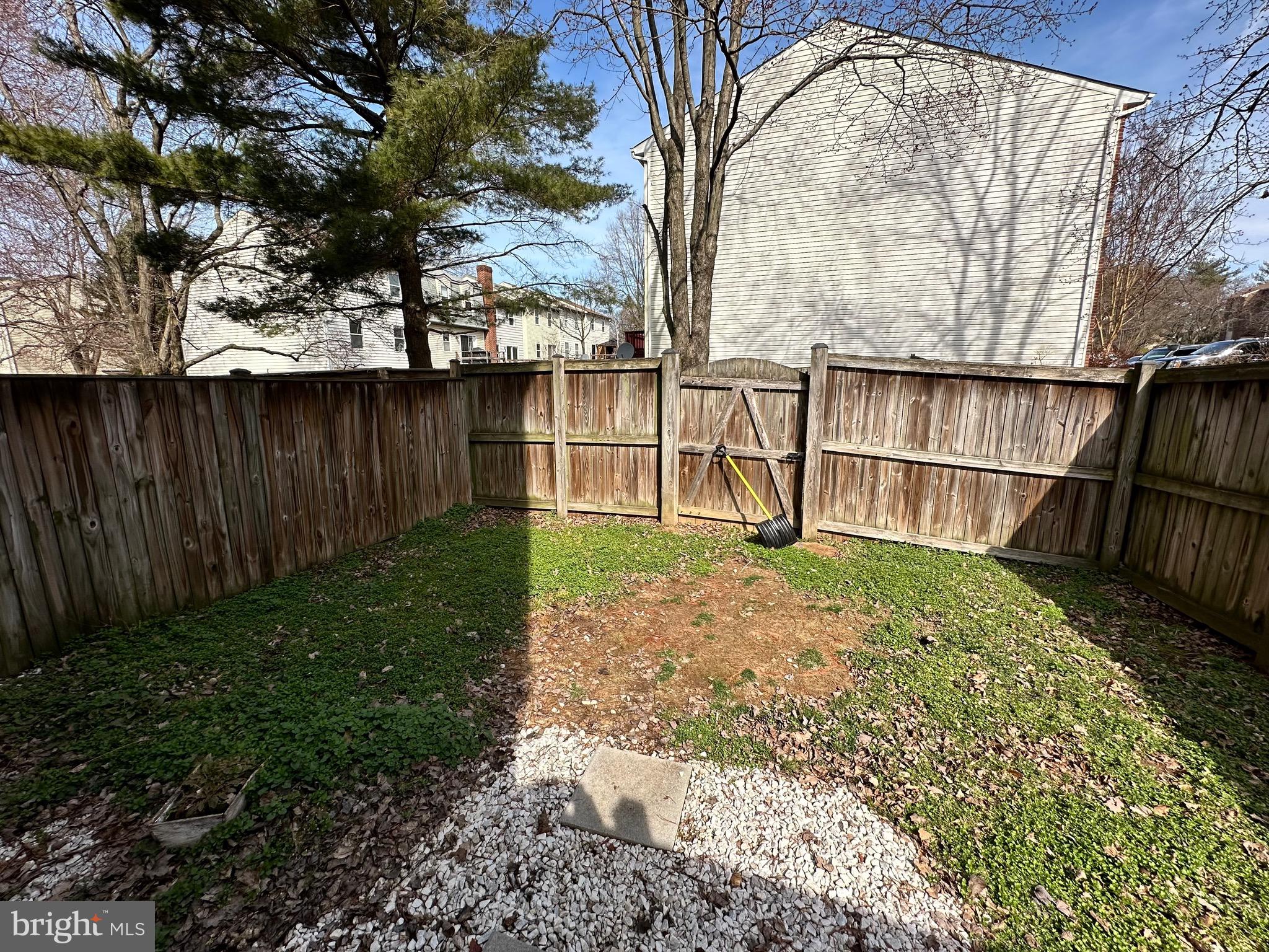 CROFTON MEWS - Residential Lease