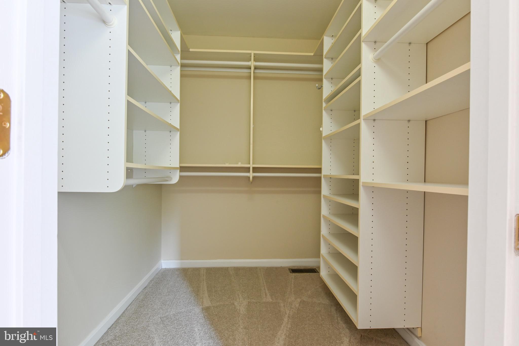 MARTHA S VINEYARD - Residential