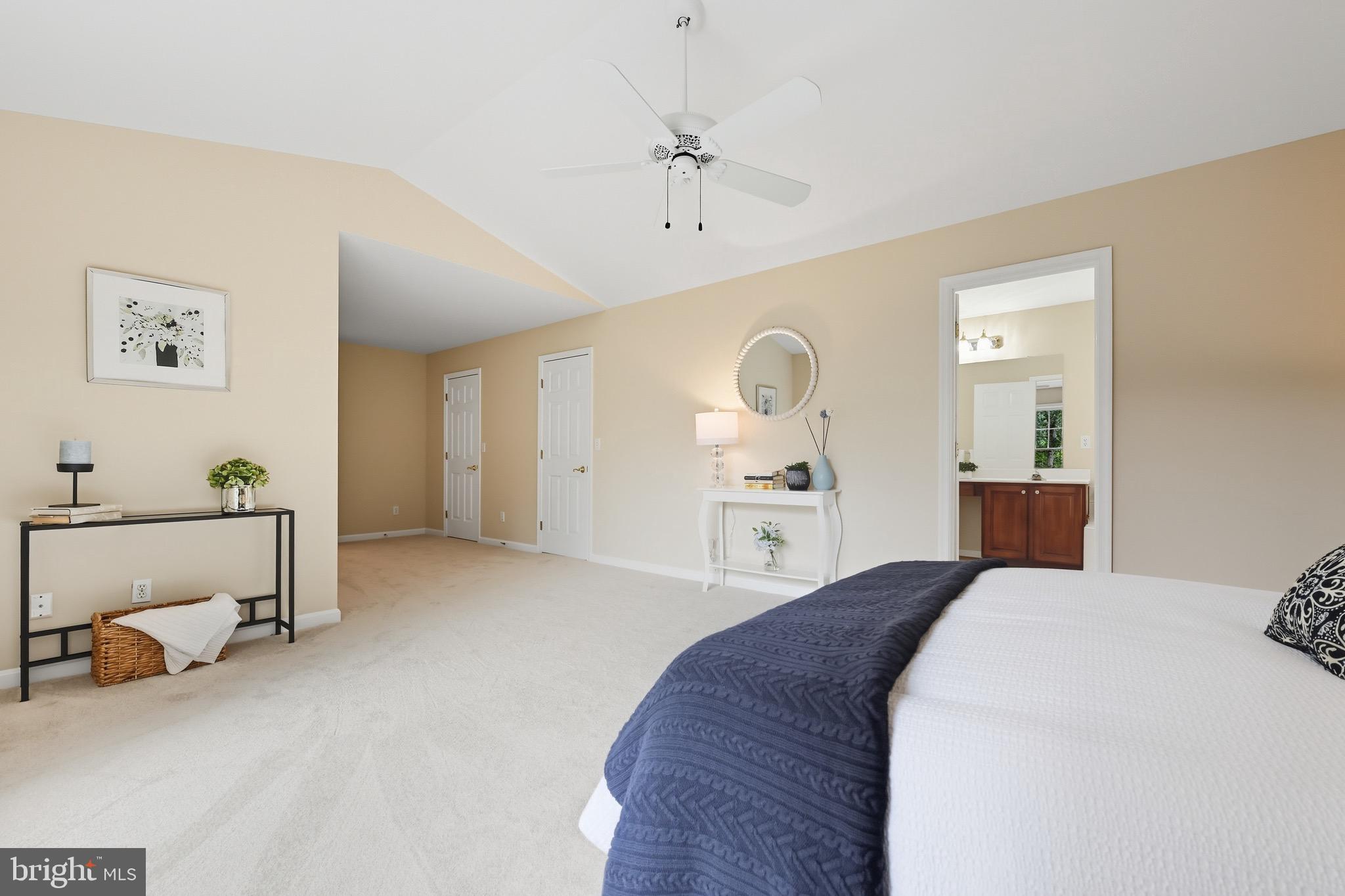 MARTHA S VINEYARD - Residential