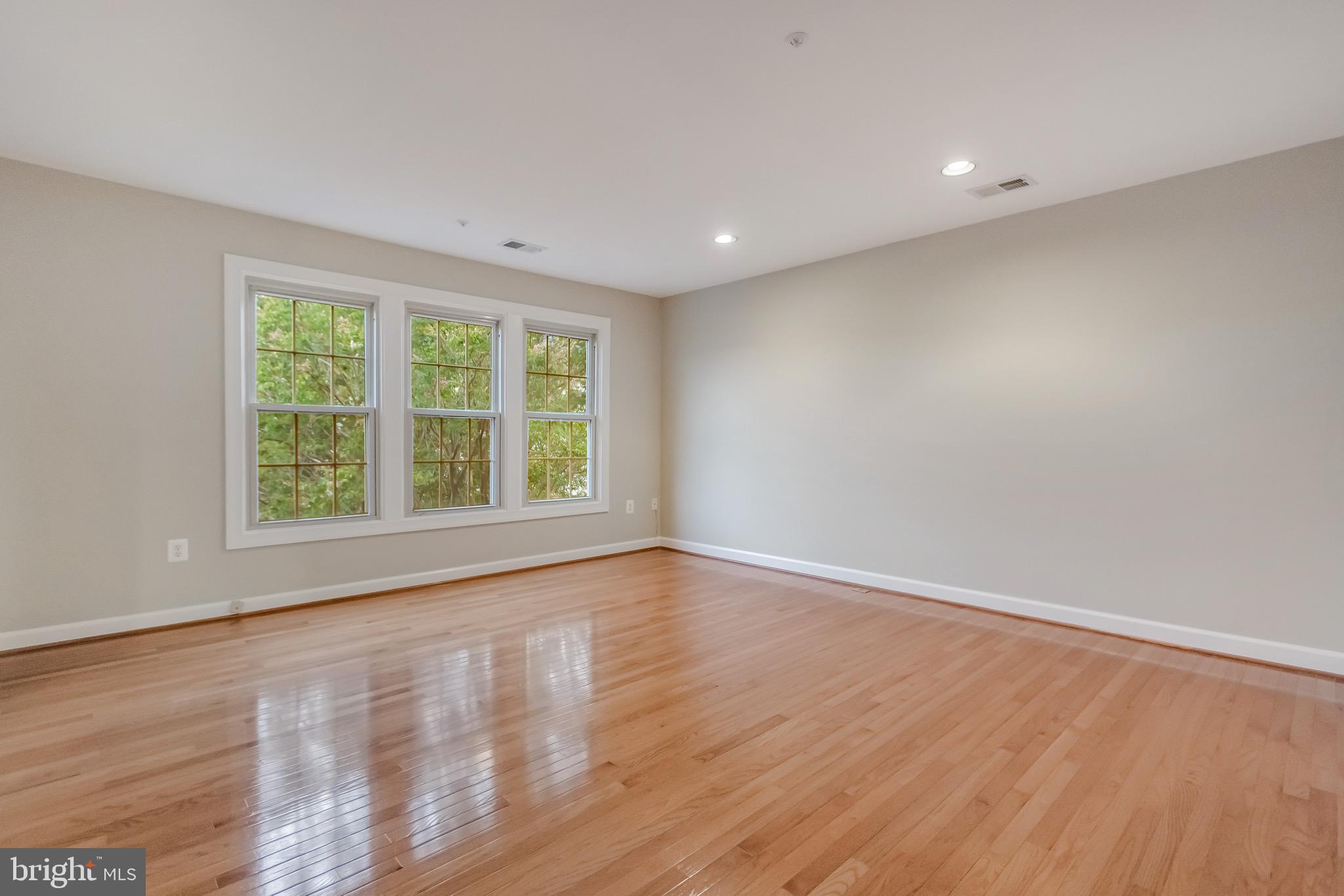 PINEY GLEN VILLAGE - Residential