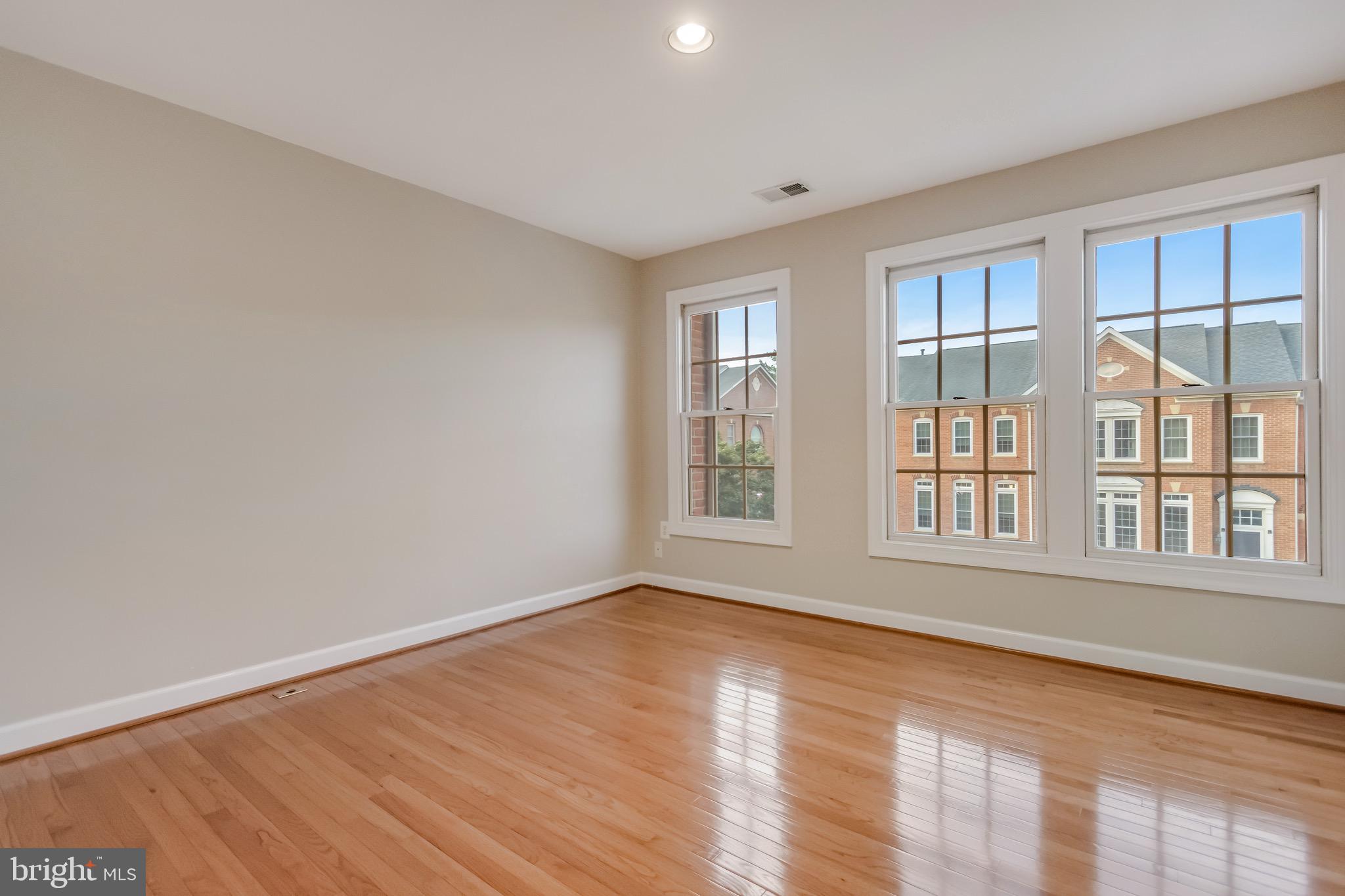 PINEY GLEN VILLAGE - Residential