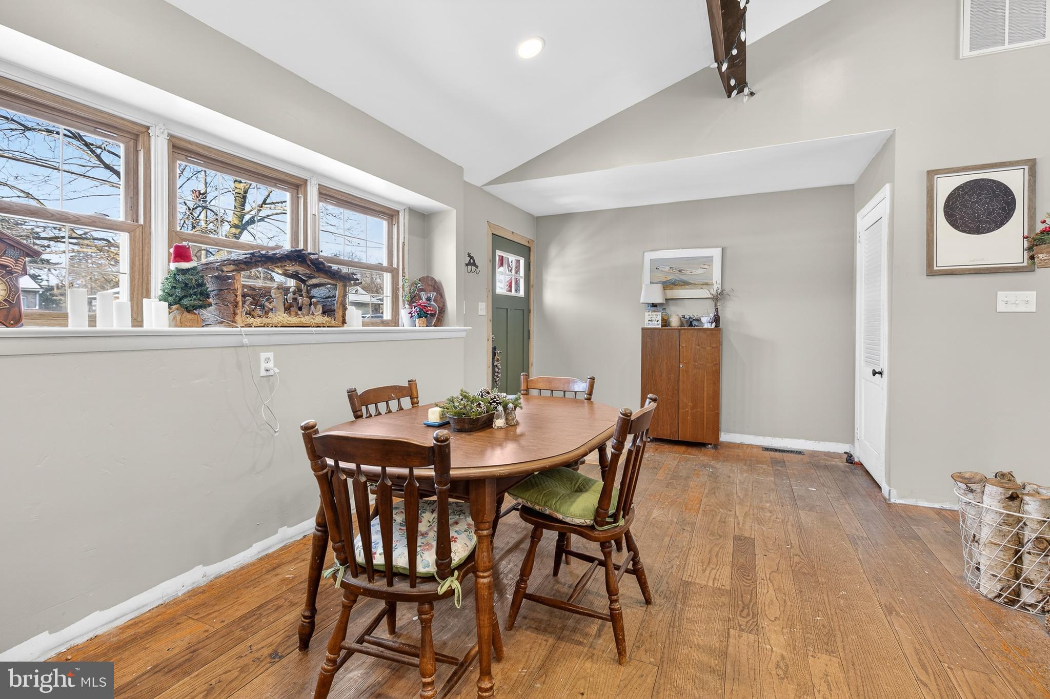 WILLOW STREET - Residential