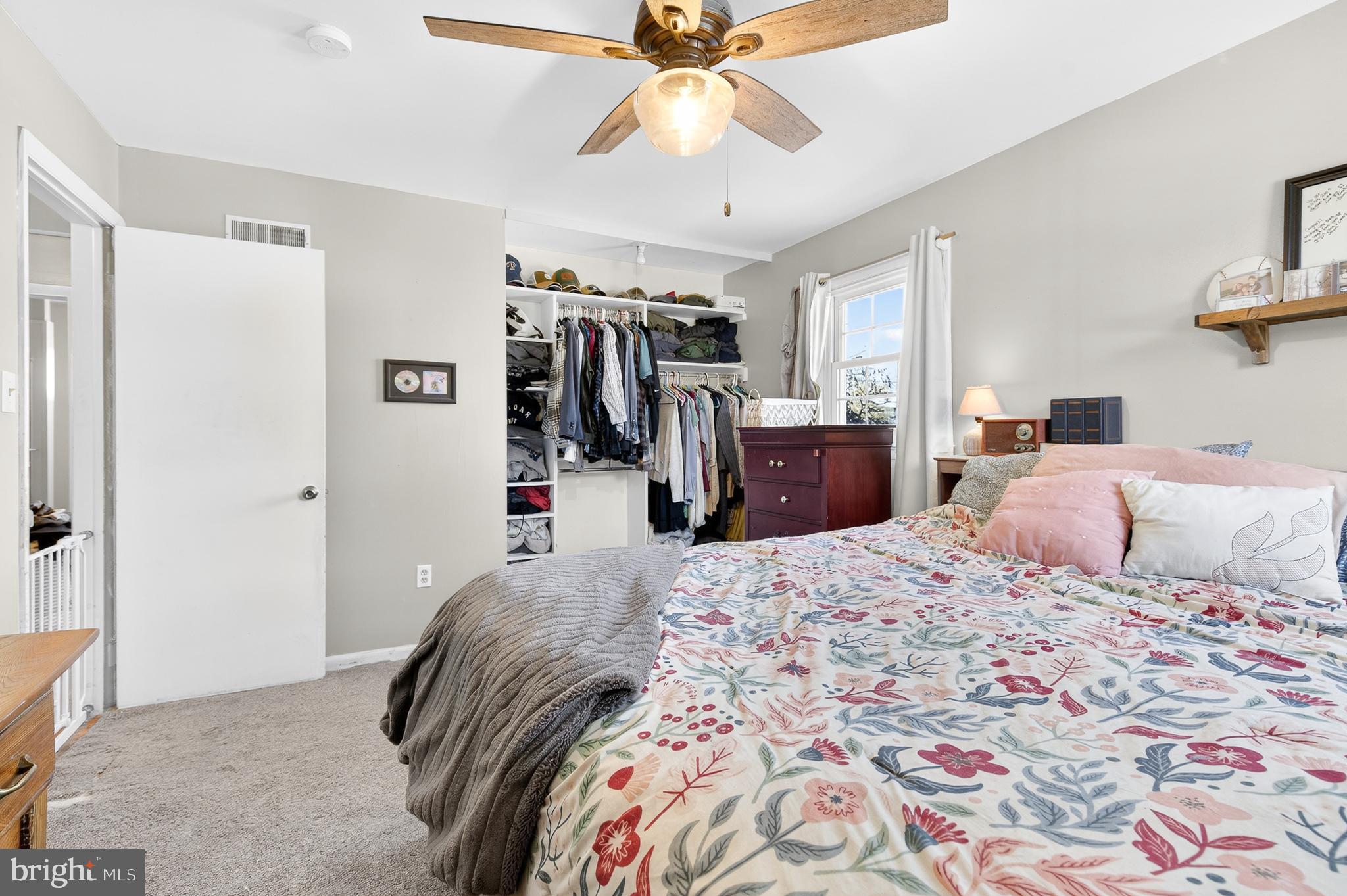 WILLOW STREET - Residential