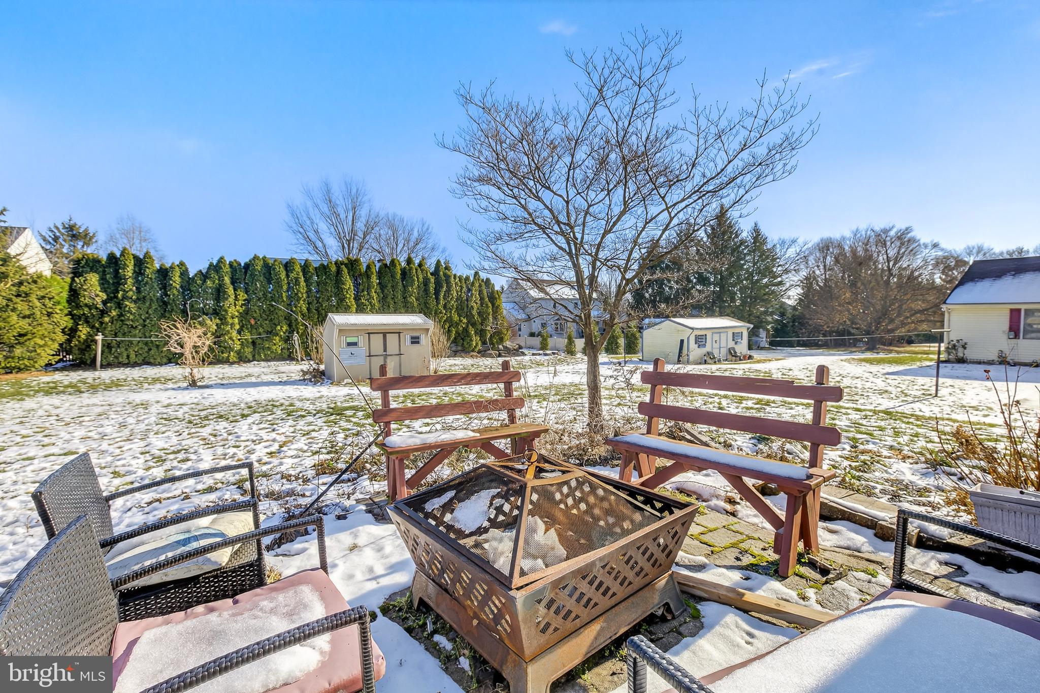 WILLOW STREET - Residential