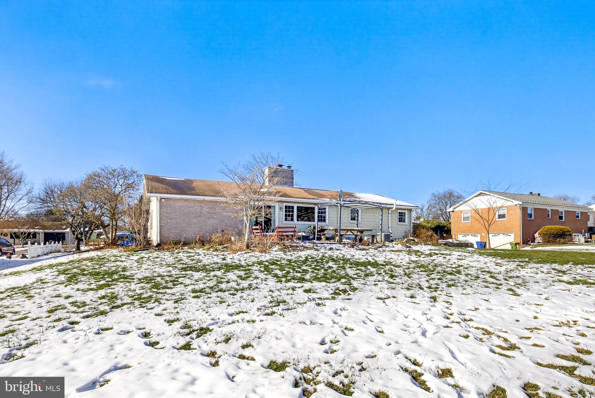 WILLOW STREET - Residential