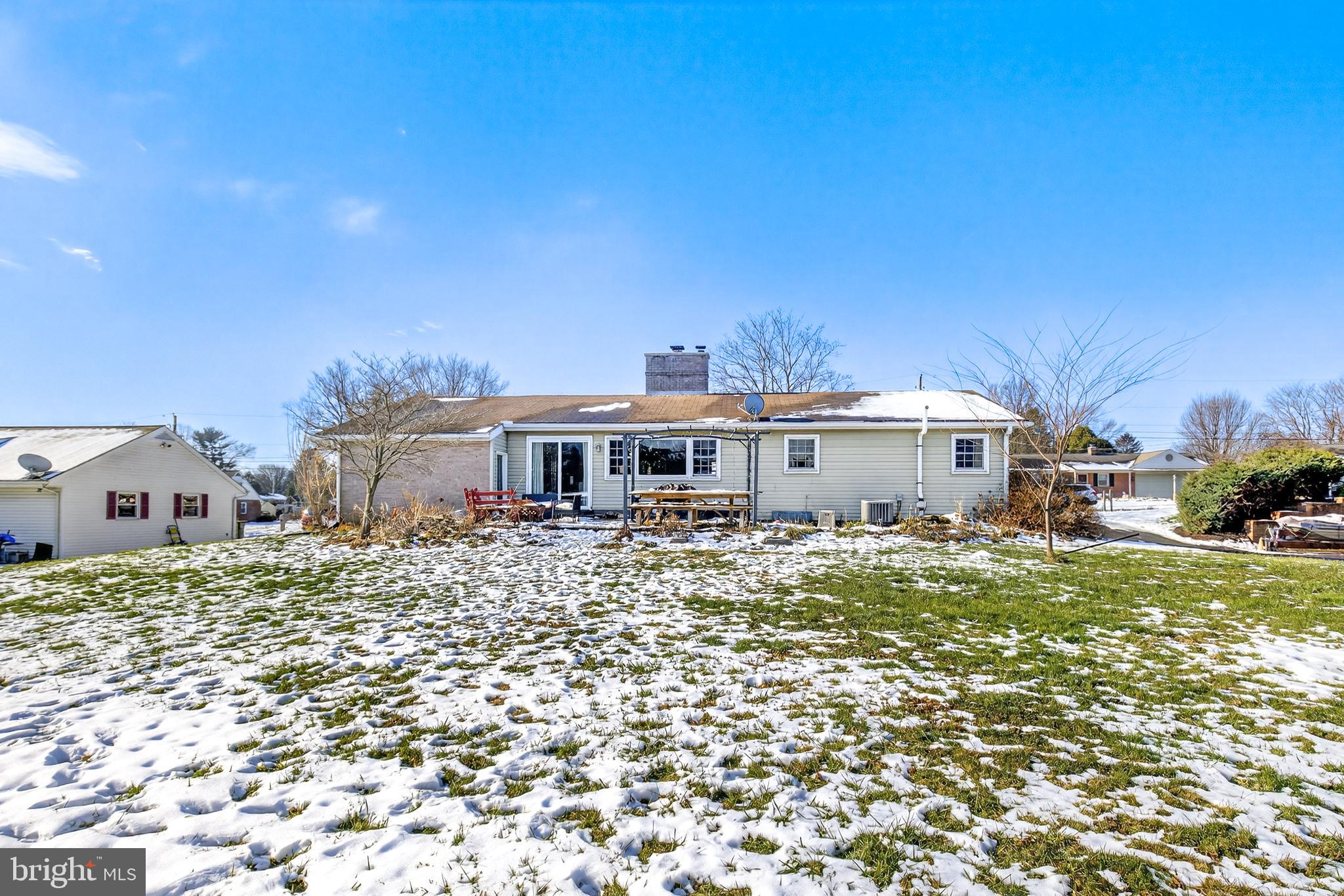 WILLOW STREET - Residential