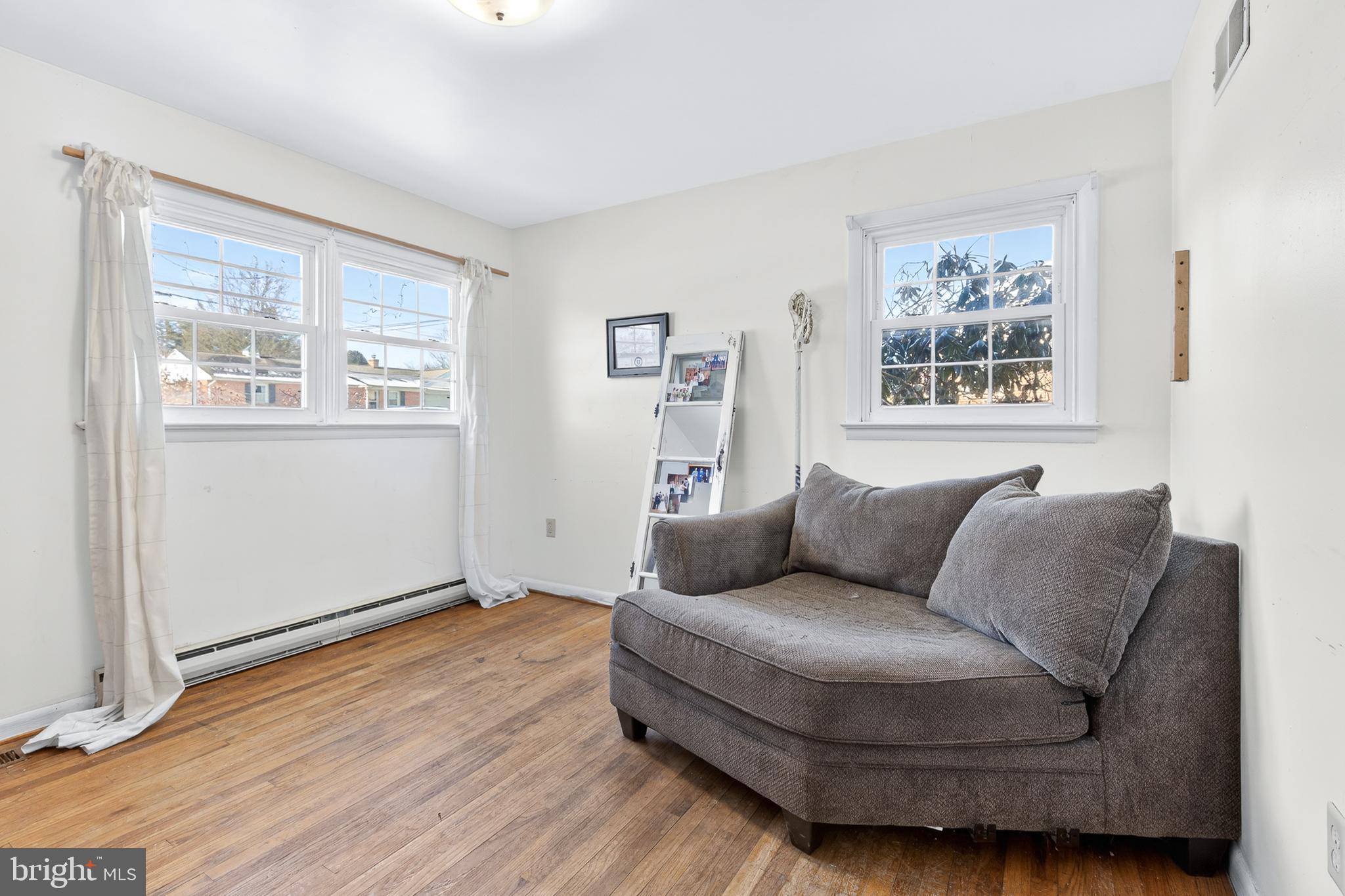 WILLOW STREET - Residential