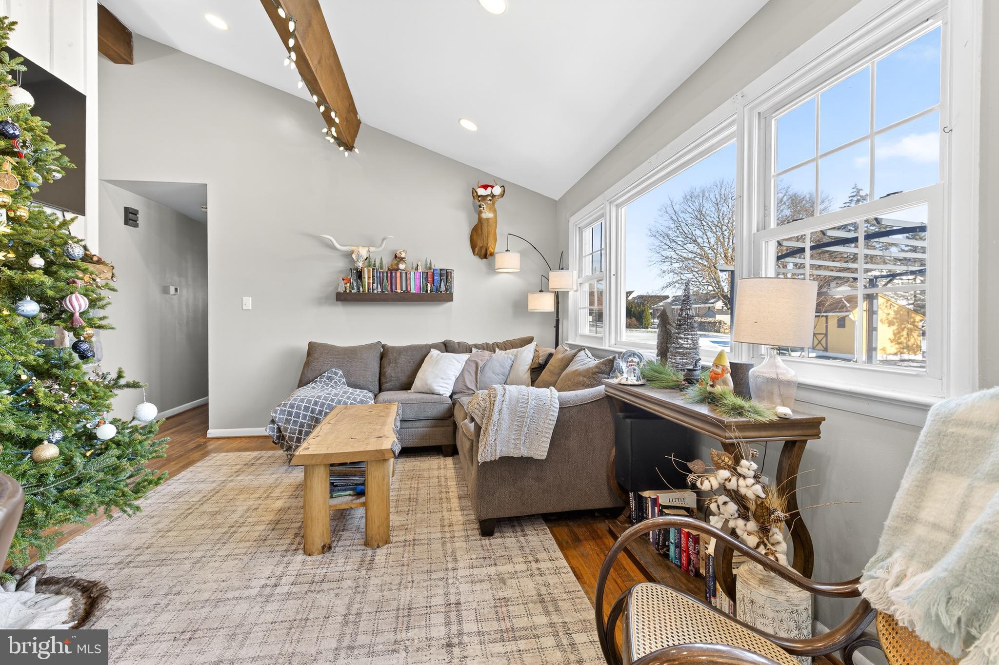 WILLOW STREET - Residential