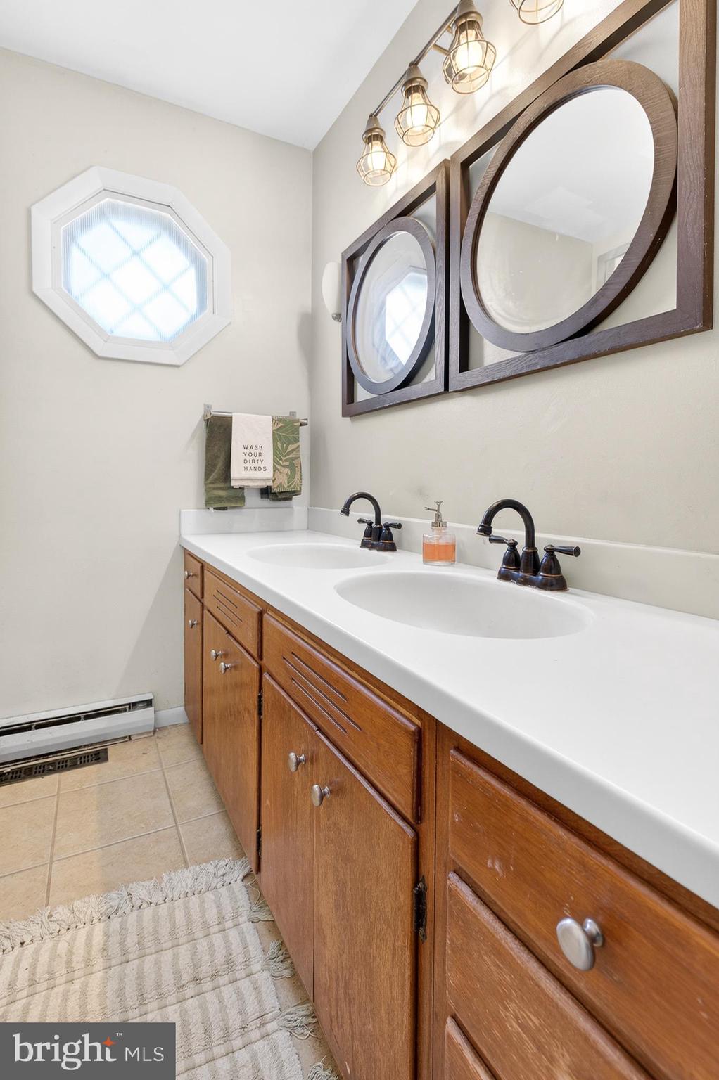 WILLOW STREET - Residential