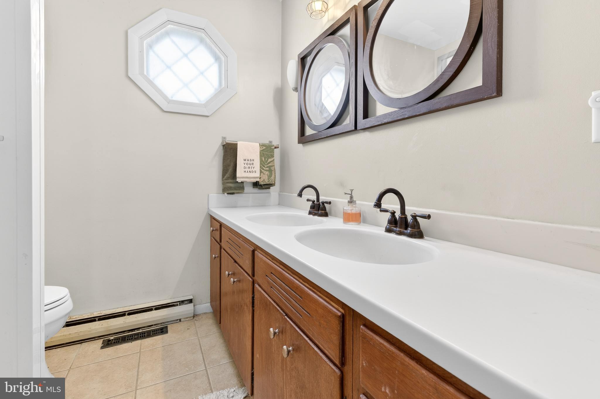 WILLOW STREET - Residential