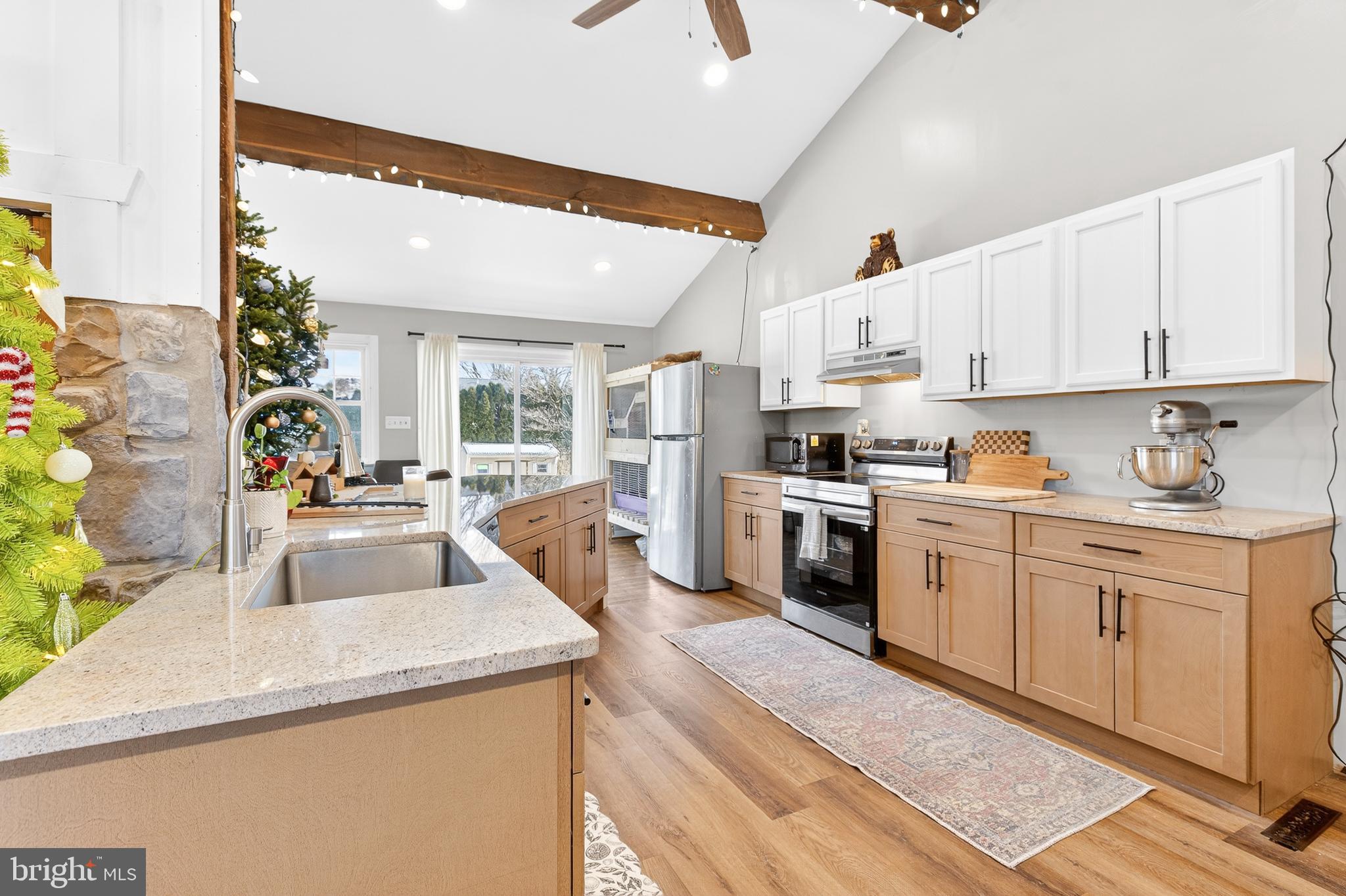 WILLOW STREET - Residential