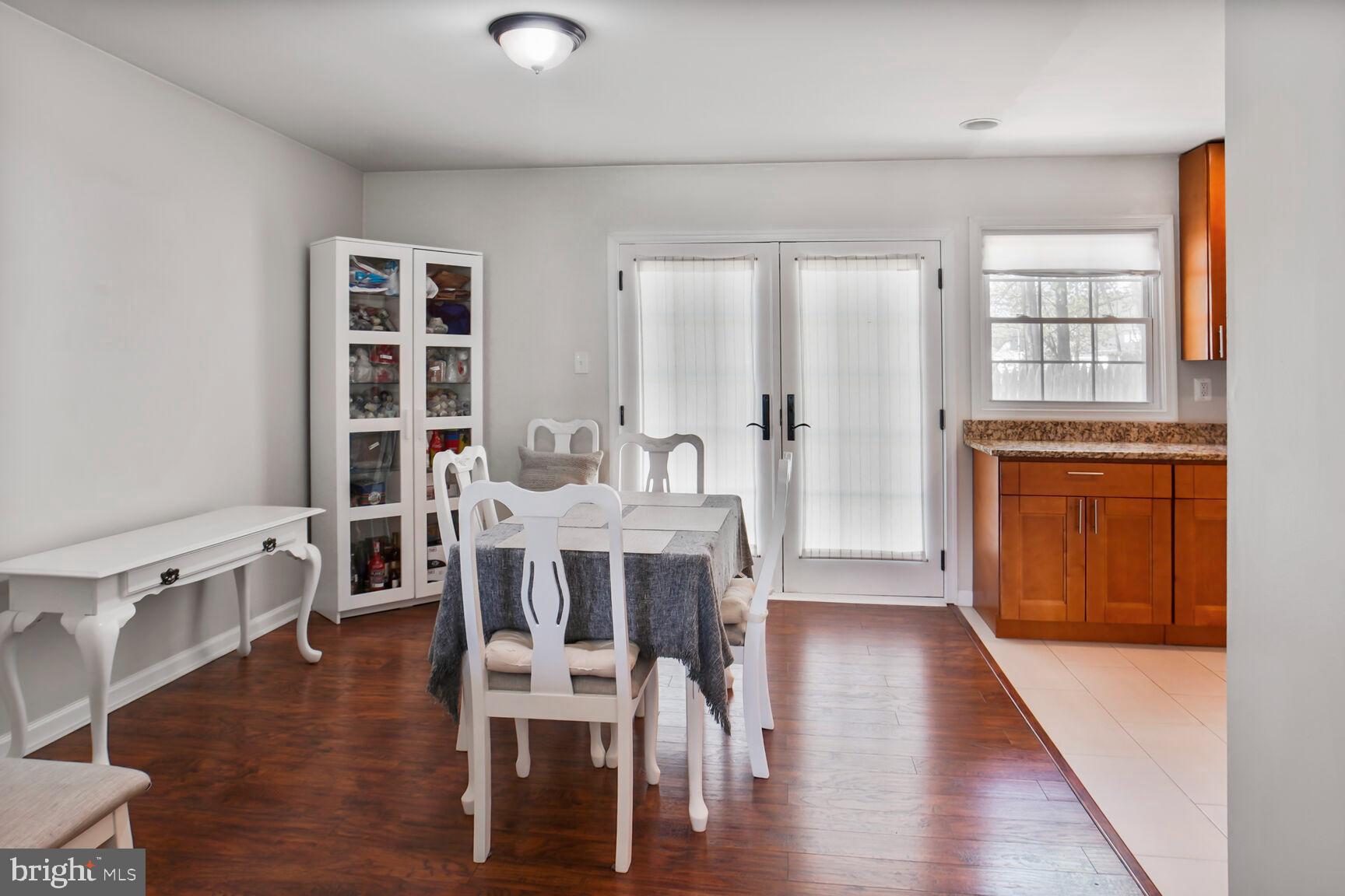 RAMBLING HILLS - Residential