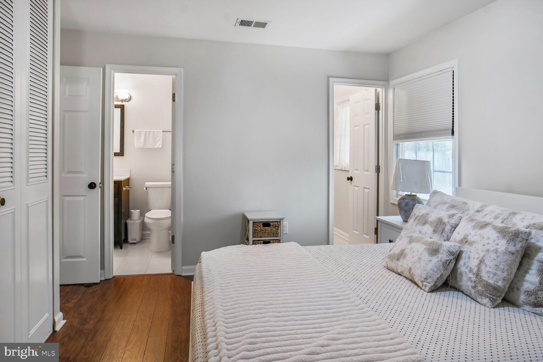 RAMBLING HILLS - Residential