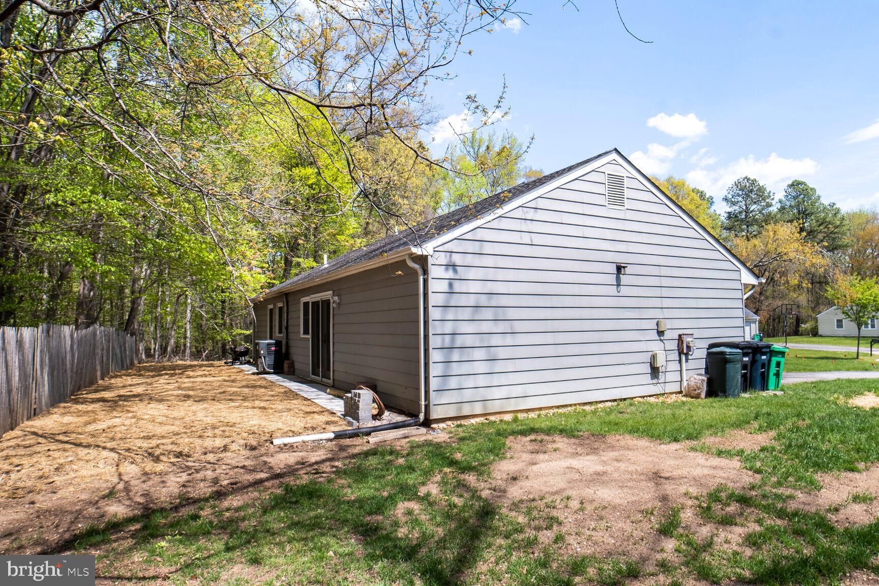 RAMBLING HILLS - Residential