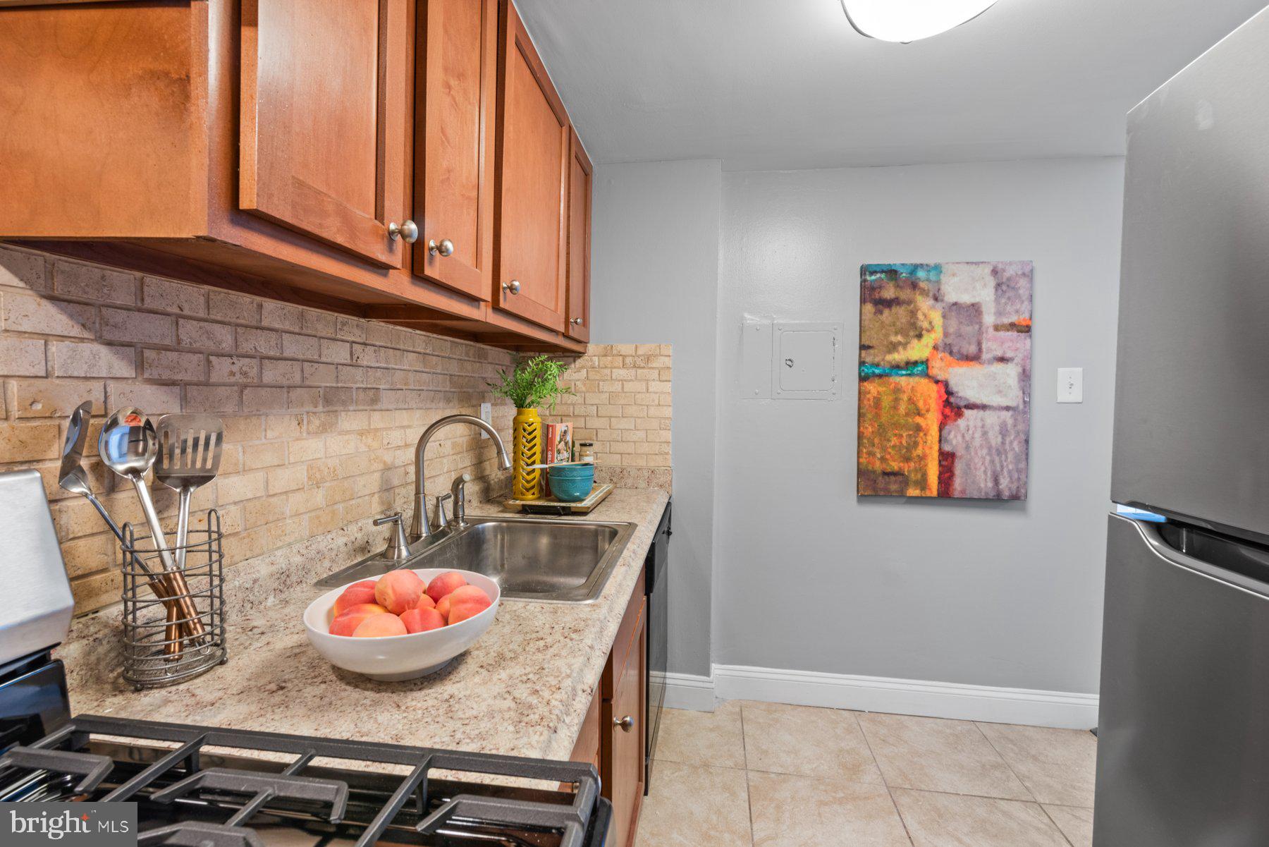 HOLLY HILL CONDOMINIUMS - Residential