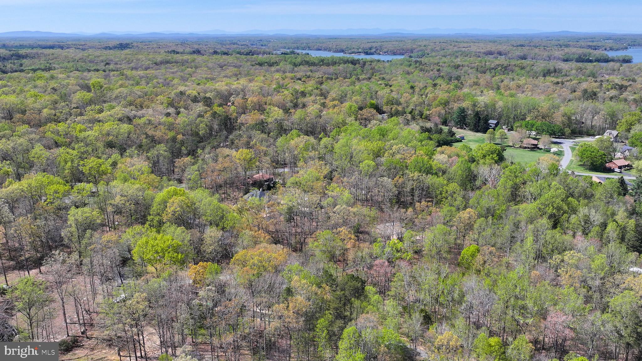 WINDWOOD COVES - Land