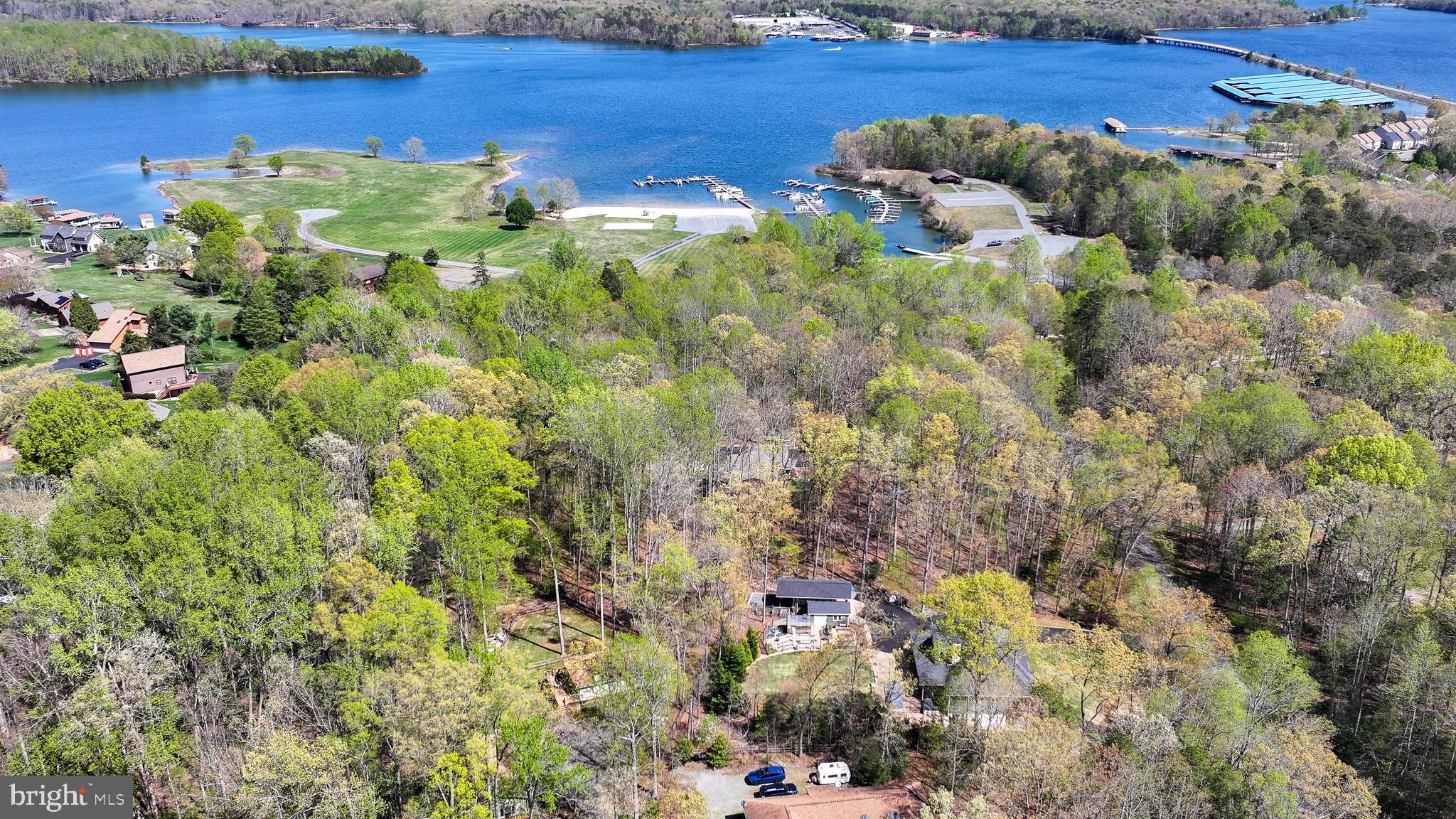 WINDWOOD COVES - Land