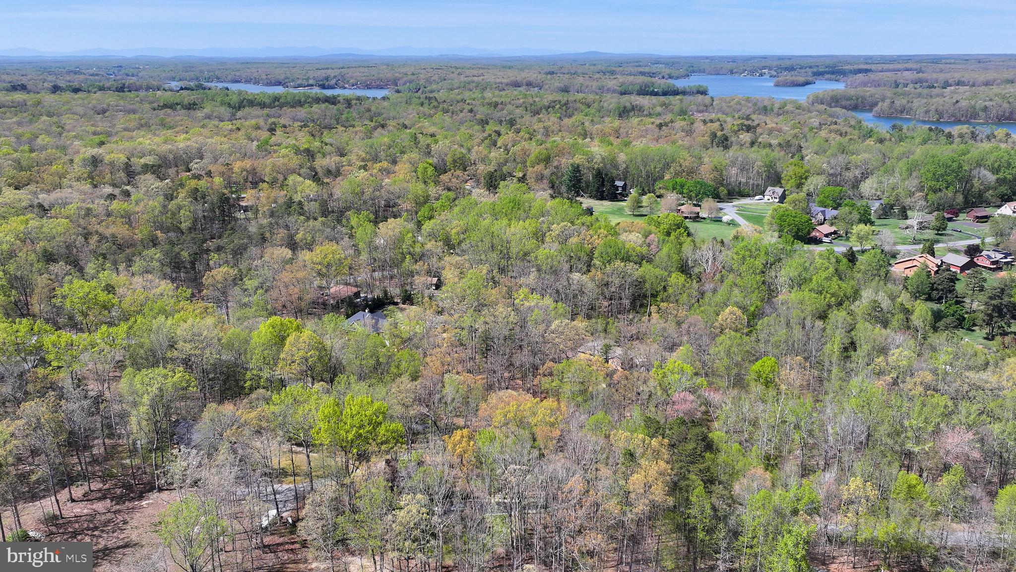 WINDWOOD COVES - Land