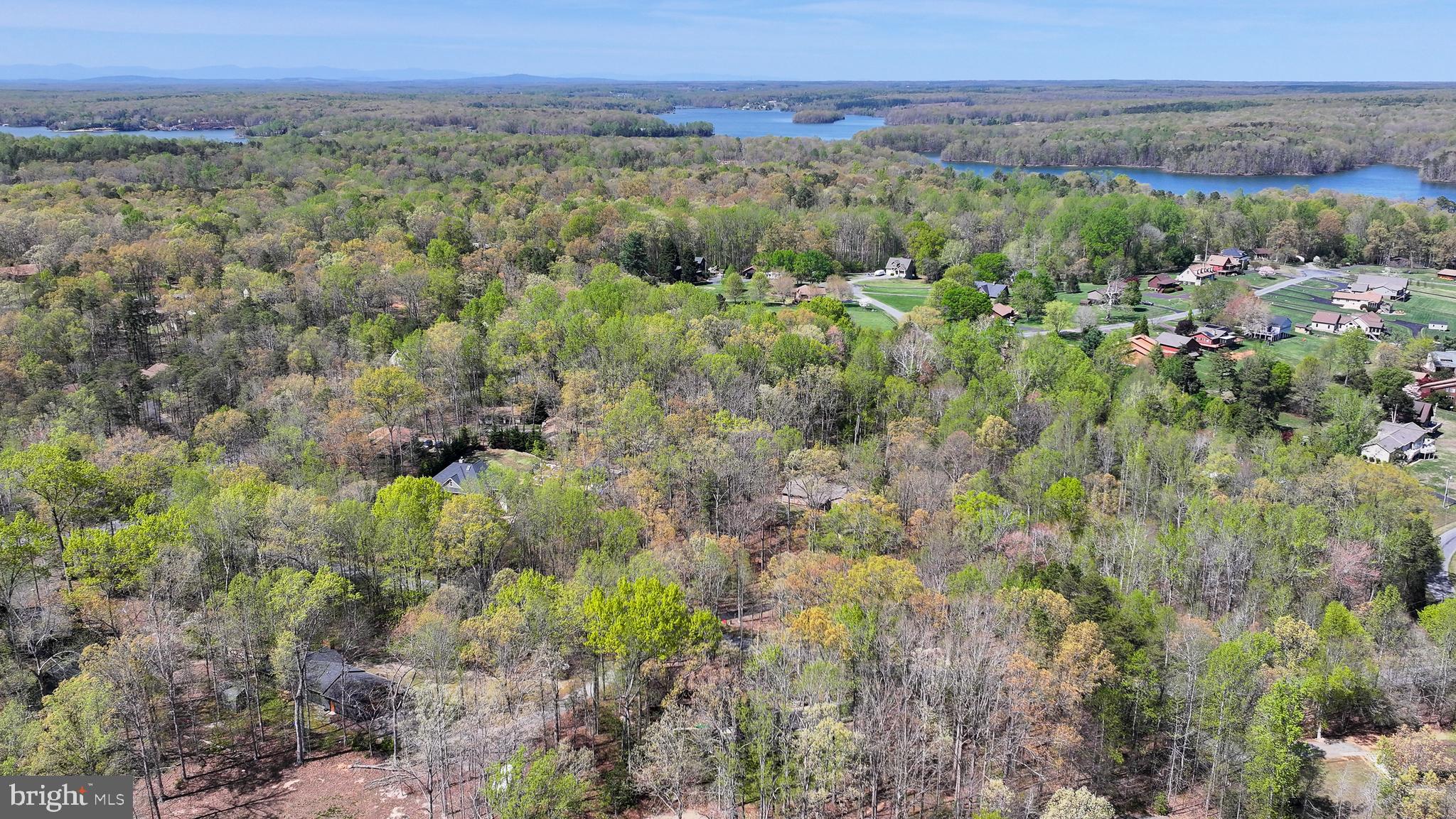 WINDWOOD COVES - Land