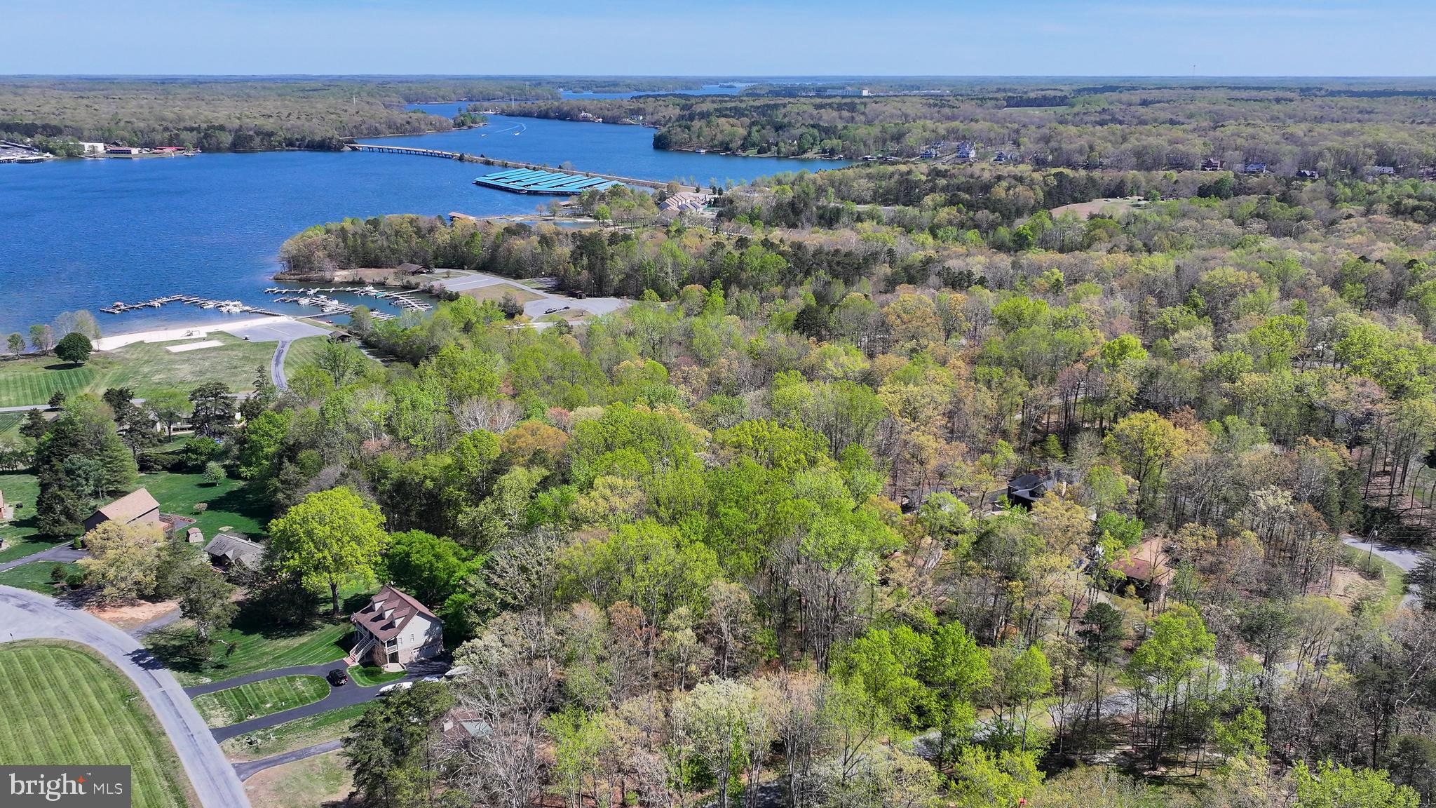 WINDWOOD COVES - Land