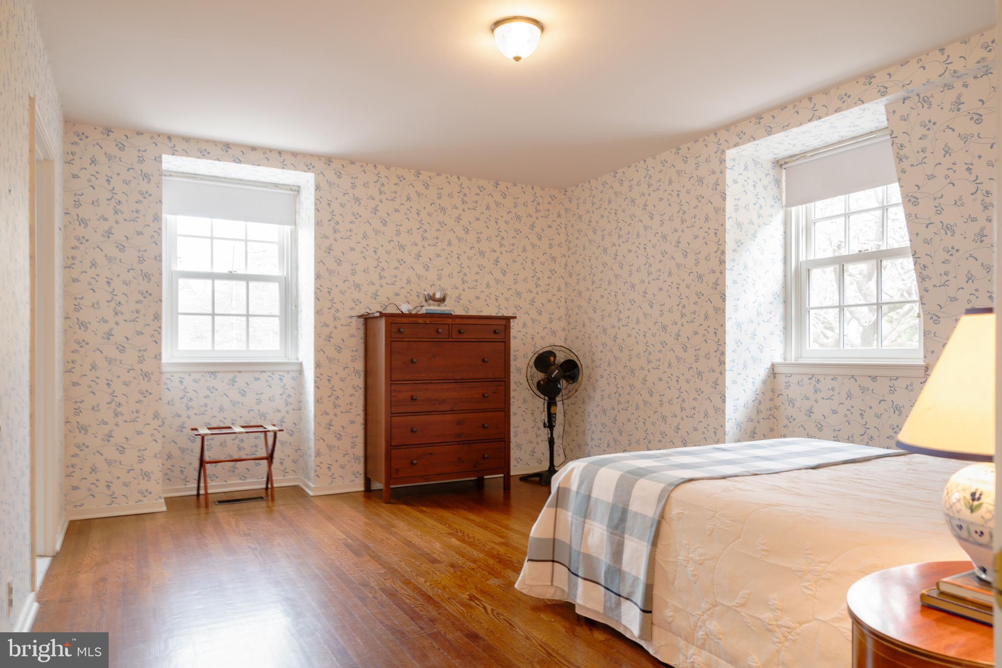 CHESTNUT HILL - Residential