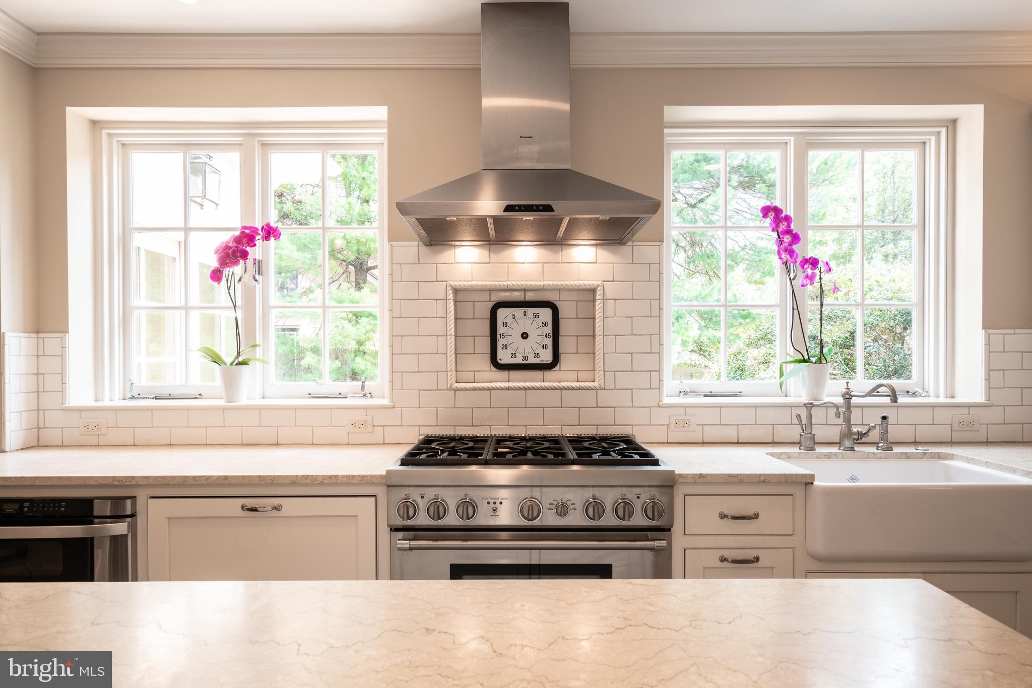 CHESTNUT HILL - Residential