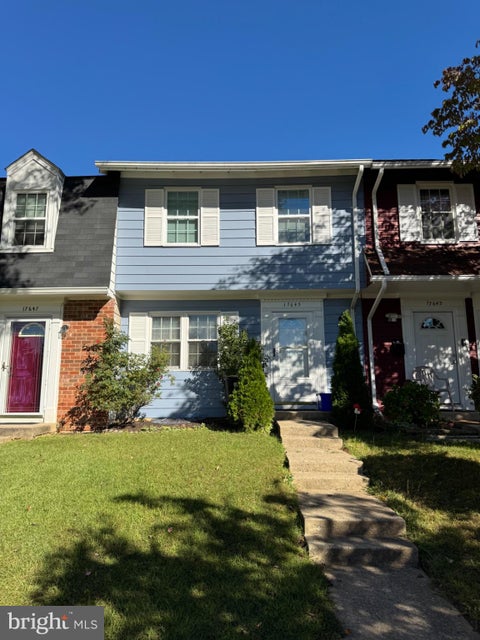 Townhouse For Sale - 17645 Larchmont Terrace<br/> GAITHERSBURG, MD 20877
