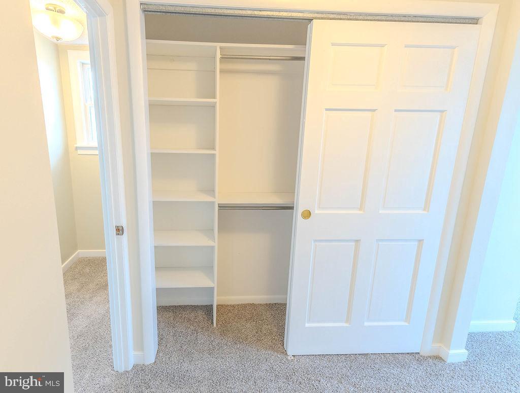 ROBINDALE - Residential