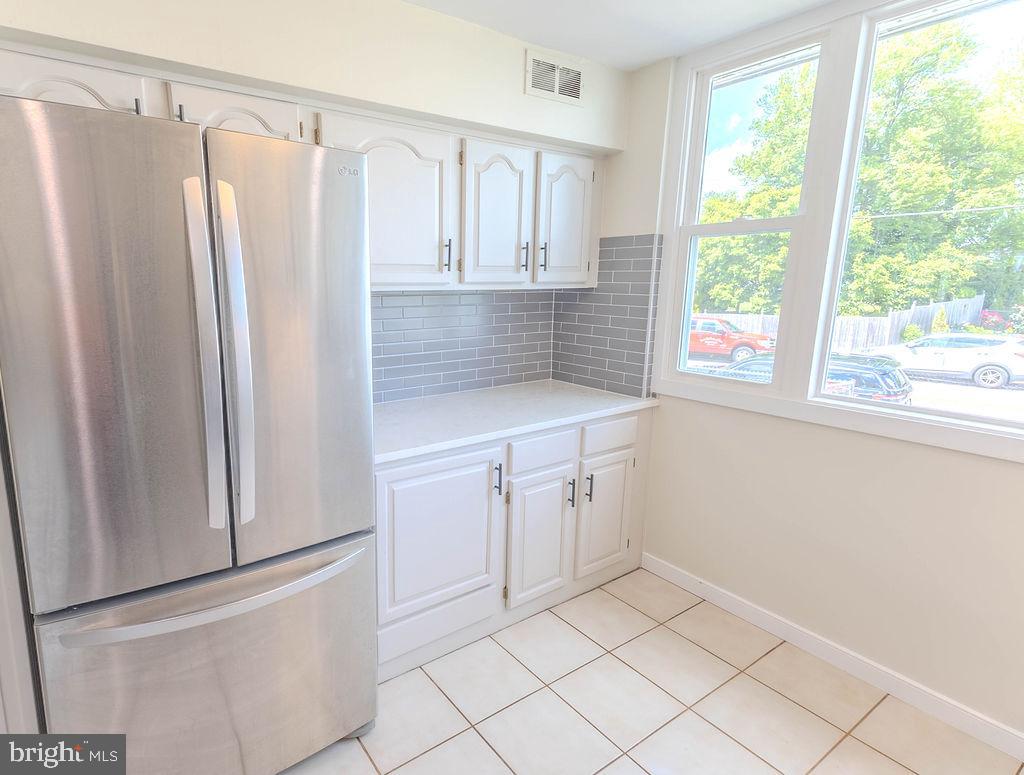 ROBINDALE - Residential