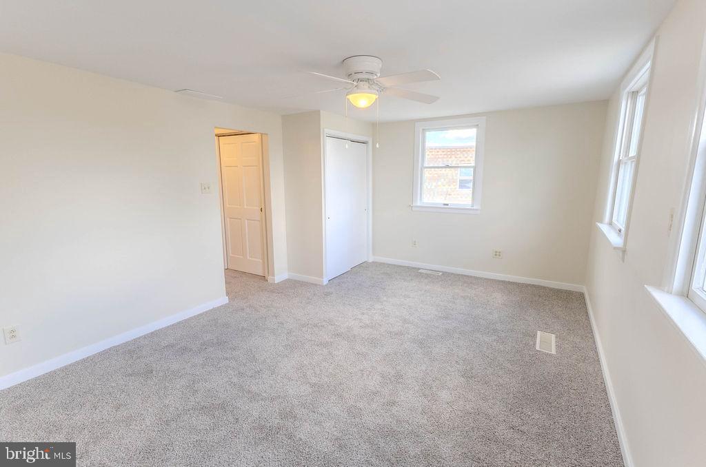 ROBINDALE - Residential