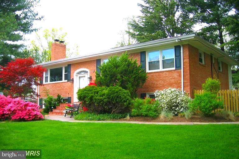 1036 CARPER STREET