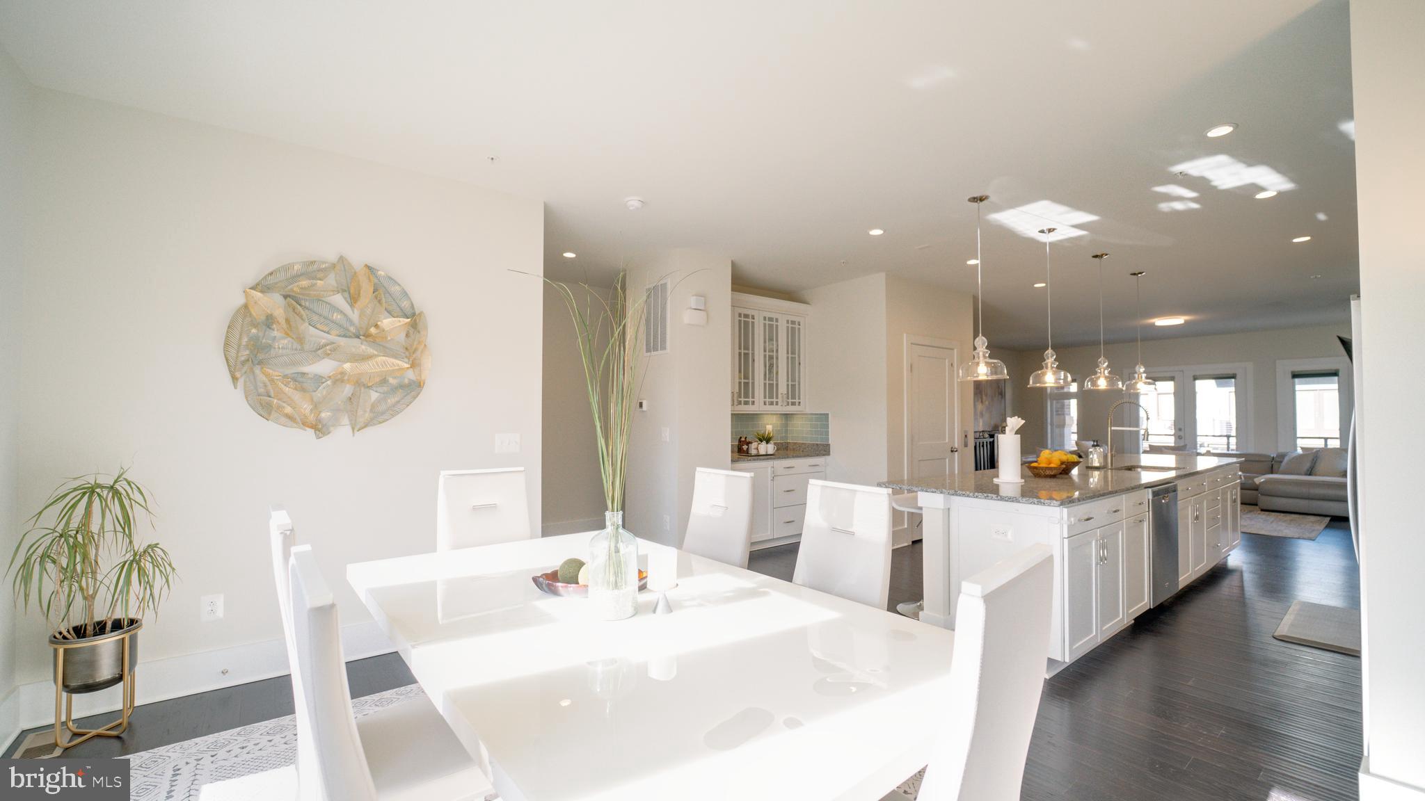 ASHBURN OVERLOOK - Residential